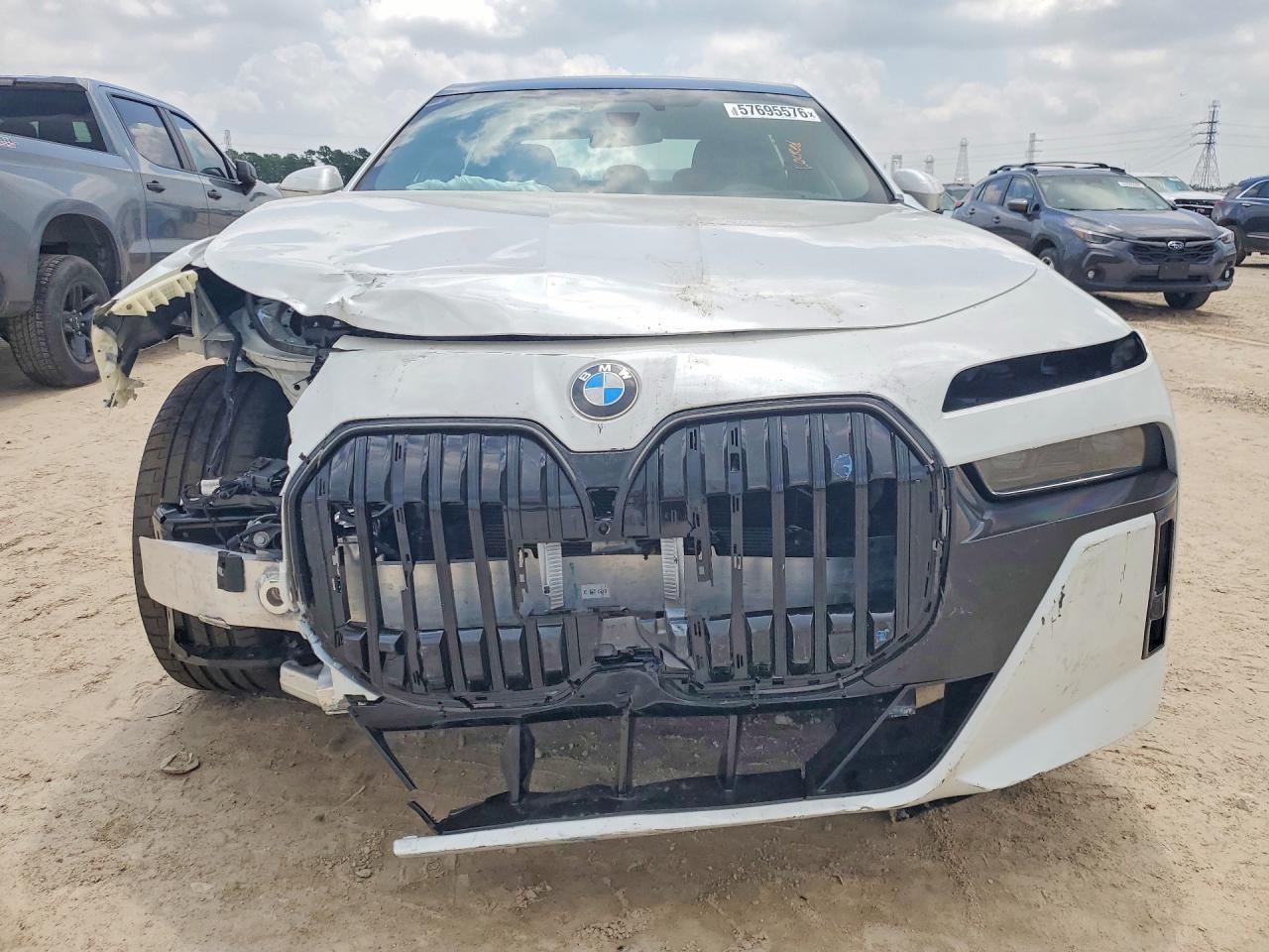 2025 BMW 740 I - Фото 5