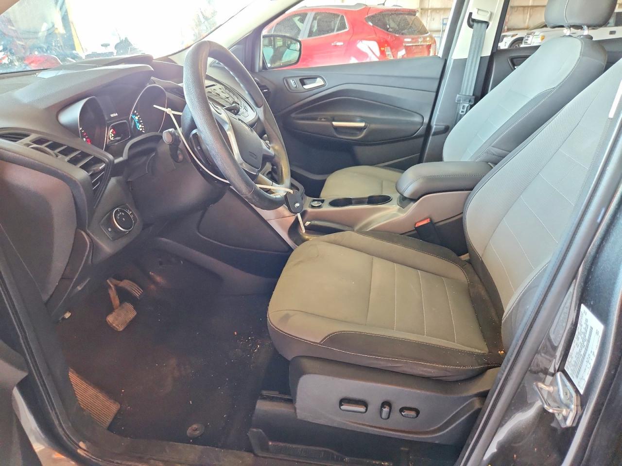 2016 Ford Escape - Фото 7