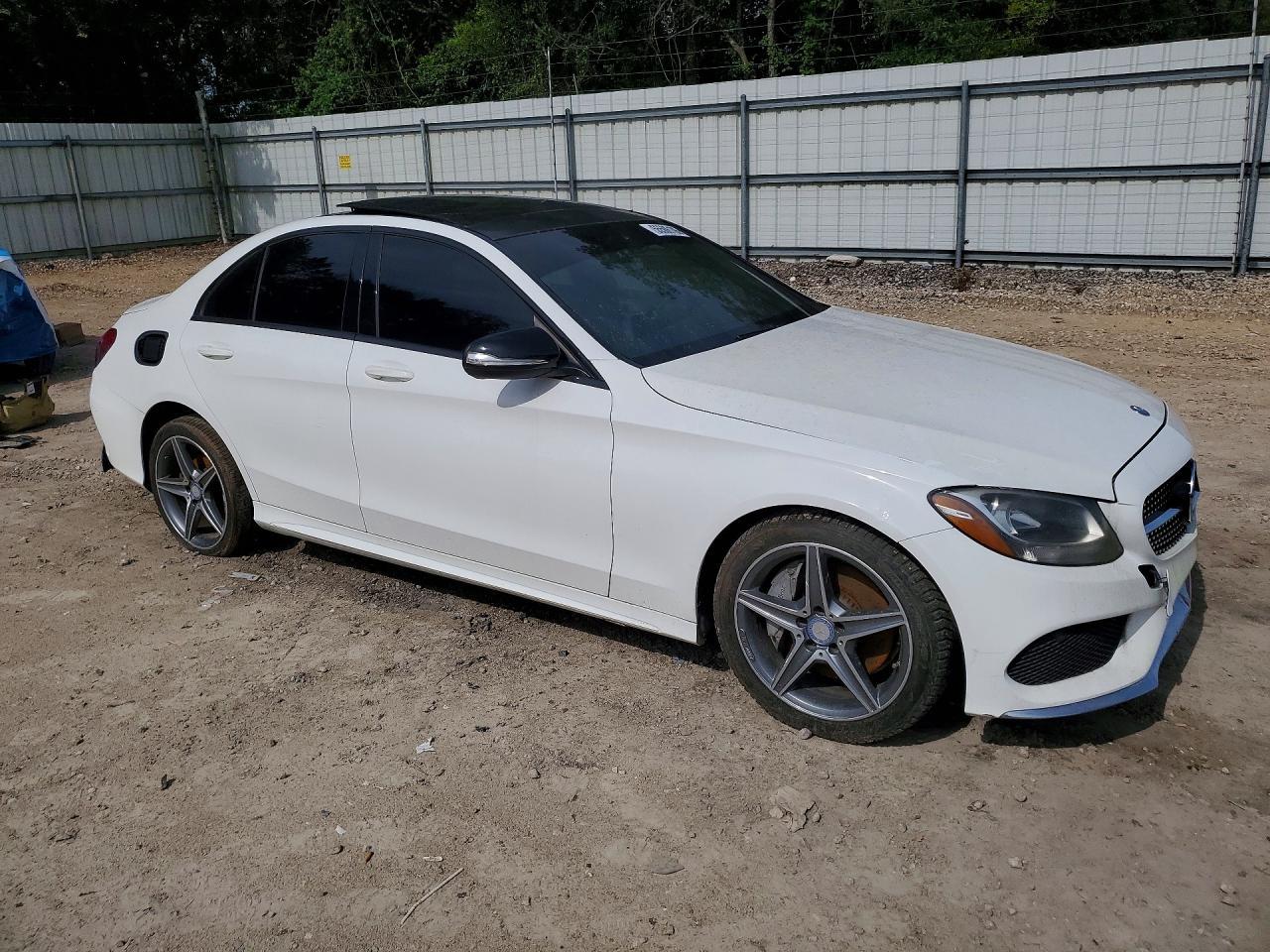 2015 Mercedes-Benz C 300 4Matic - Фото 4