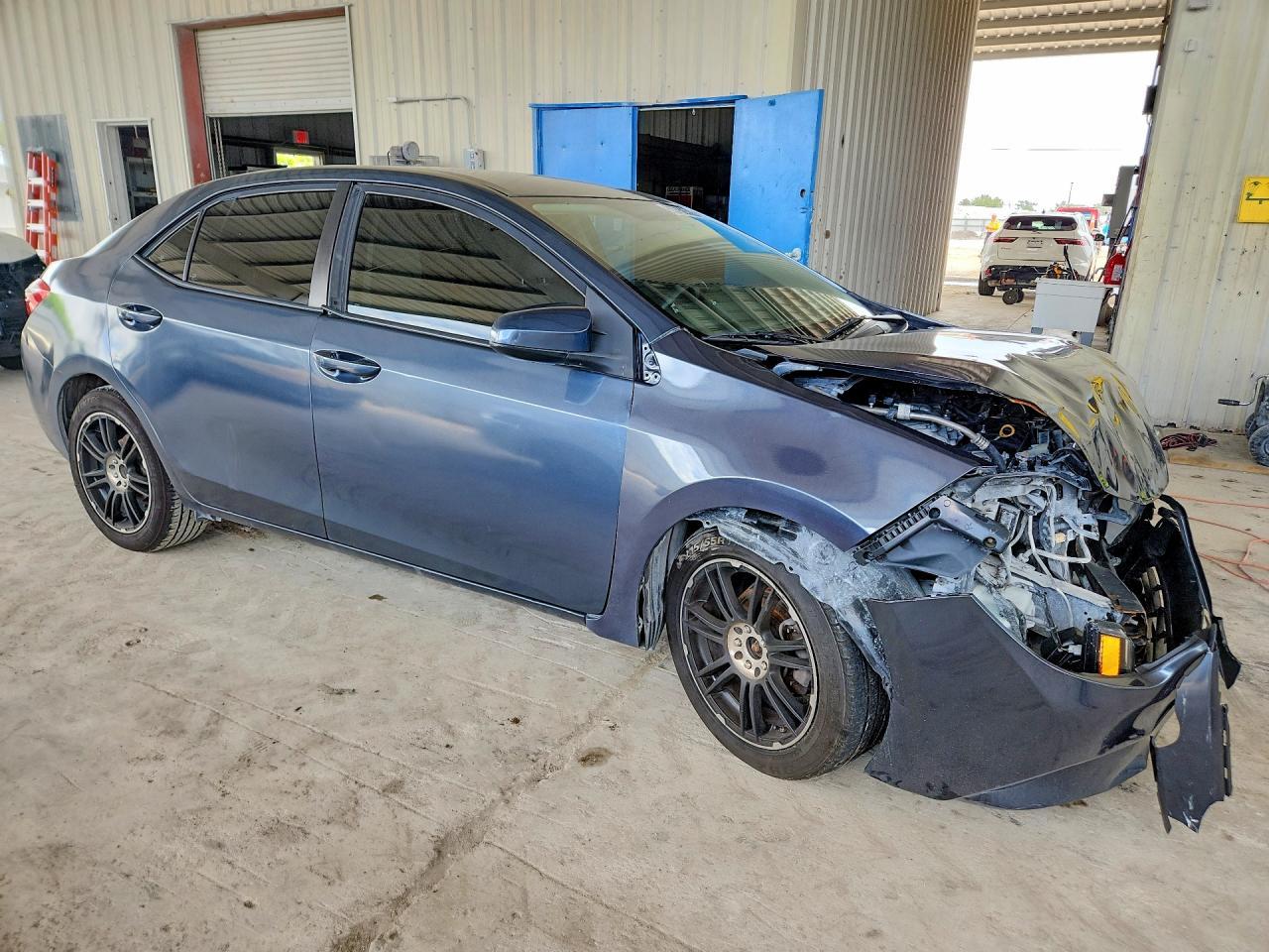 2015 Toyota Corolla Le - Фото 4