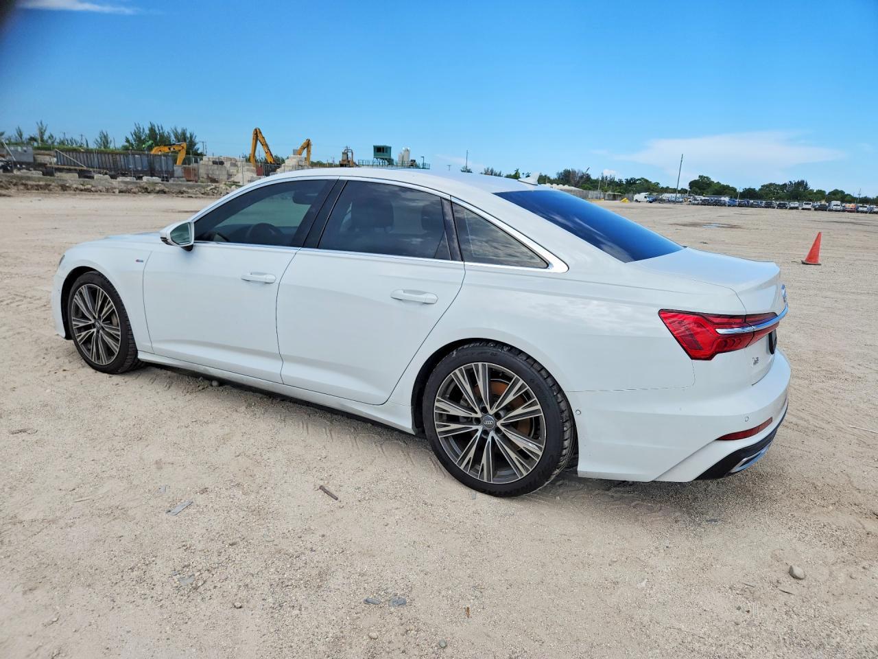 2019 Audi A6 Premium Plus - Image 2