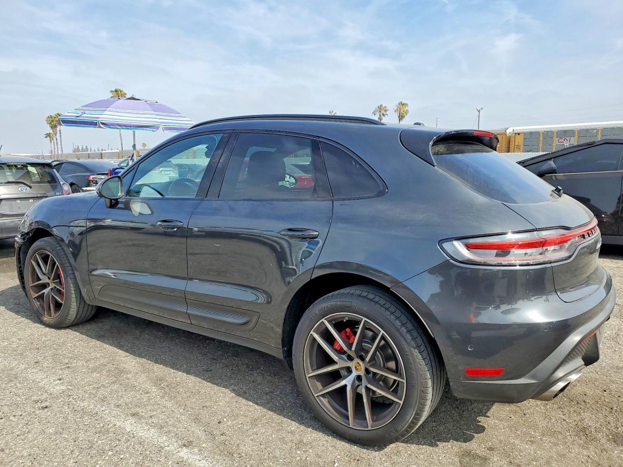 2023 Porsche Macan S - Фото 2