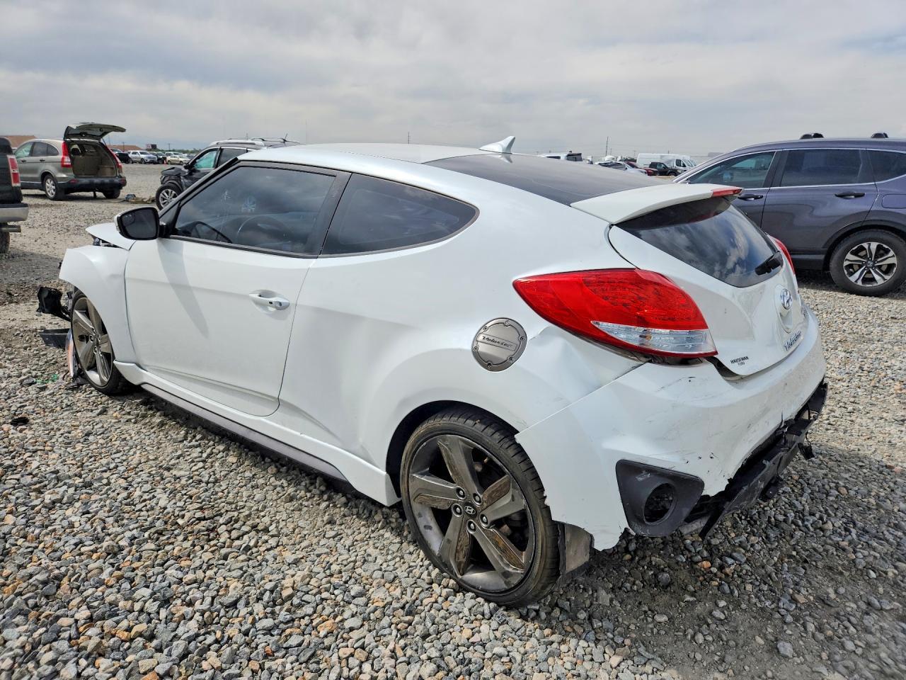 2015 Hyundai Veloster Turbo - Image 2