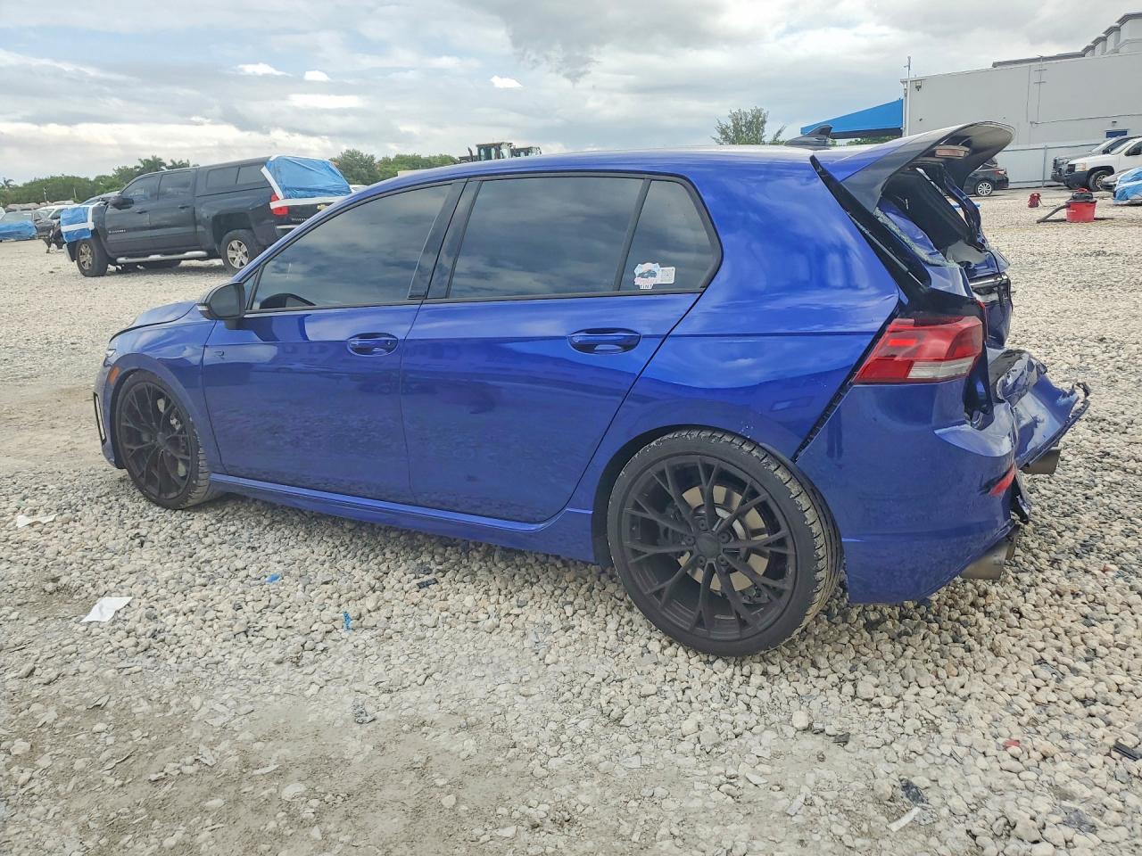 2025 Volkswagen Golf R Black Edition - Image 2