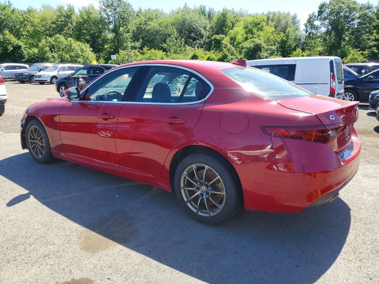 2020 Alfa Romeo Giulia - Фото 2