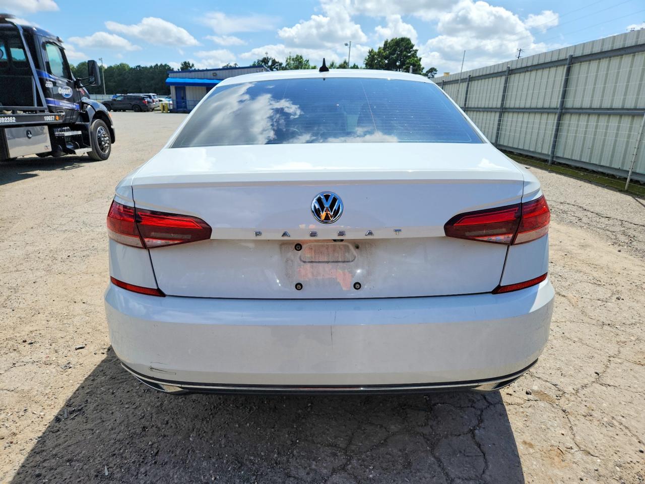2021 Volkswagen Passat S - Фото 6