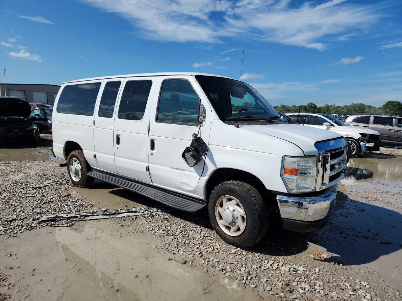 2008 Ford Econoline E350 Super Duty Wagon - Фото 4