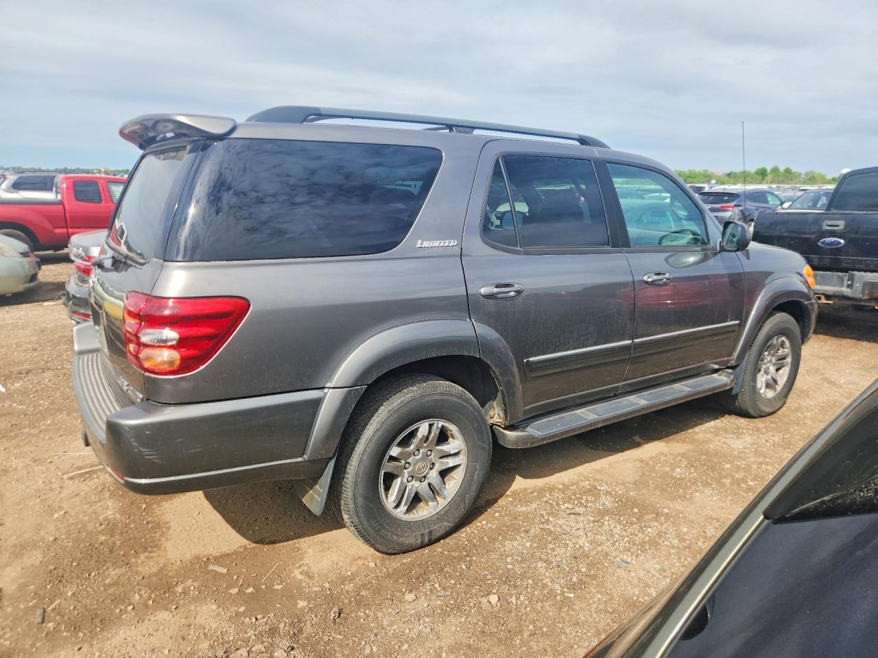 2004 Toyota Sequoia Limited - Image 3