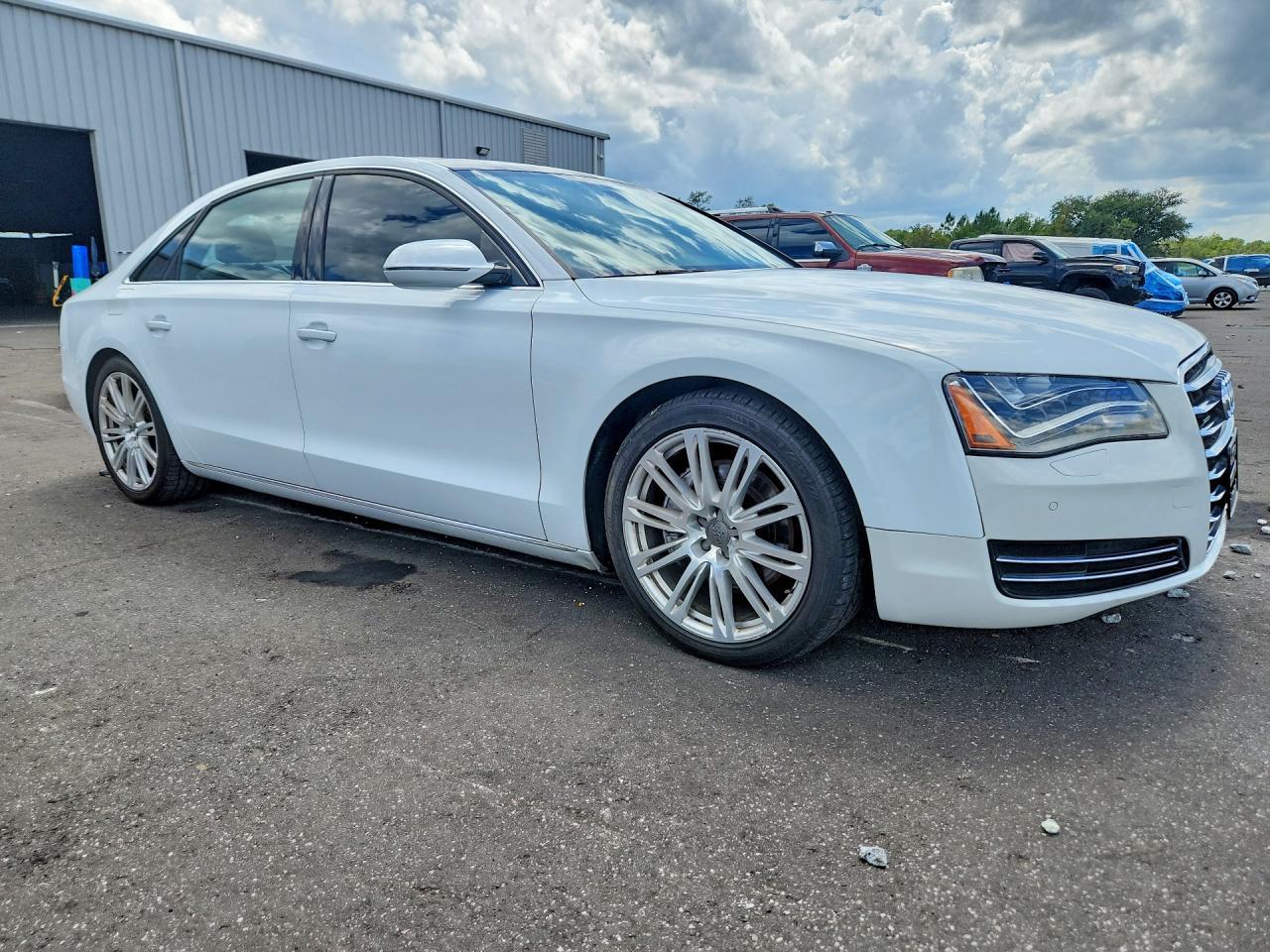 2014 Audi A8 L Quattro - Image 4