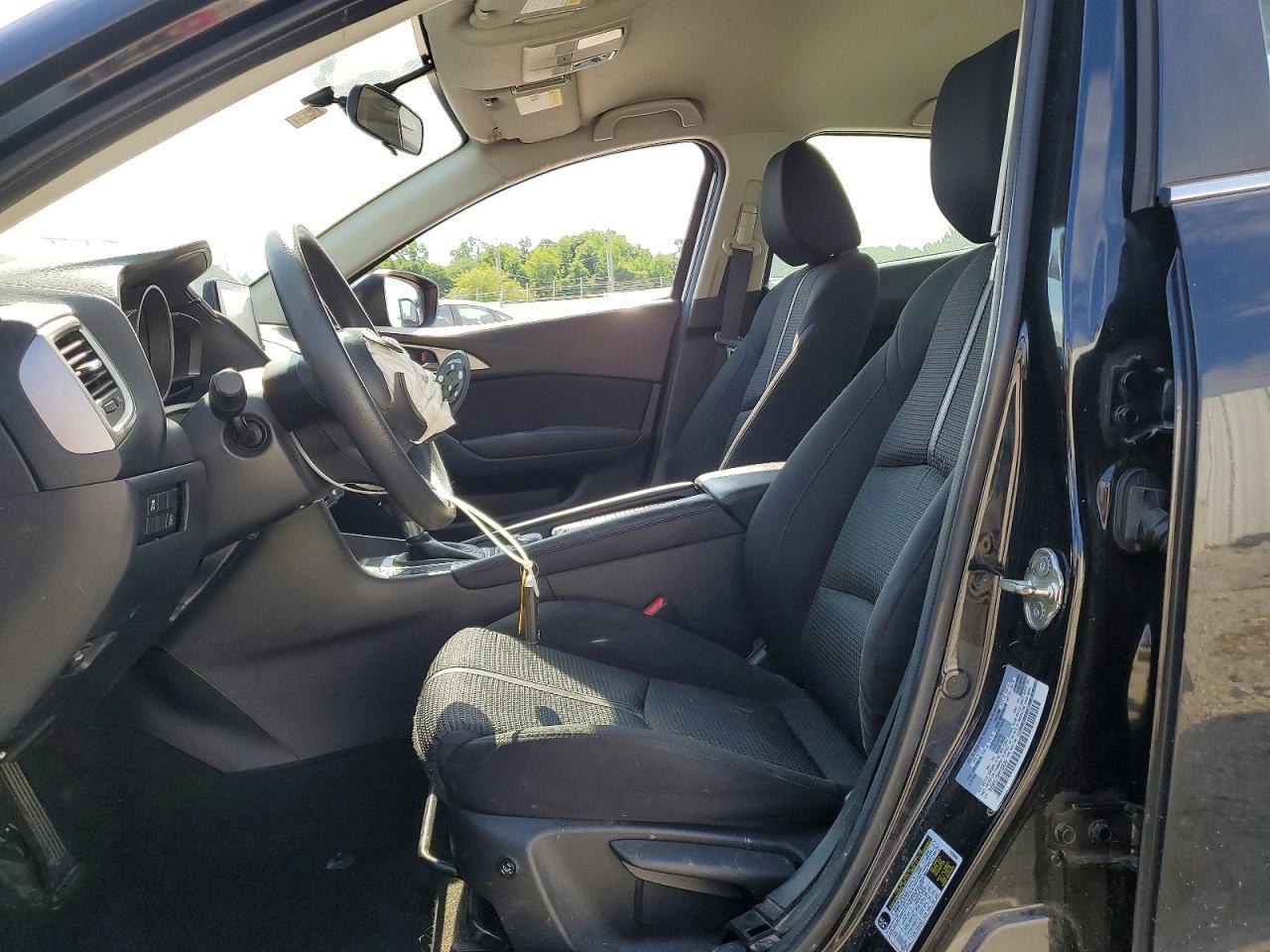 2017 Mazda 3 Sport - Image 7