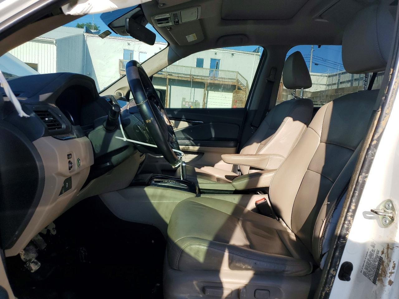 2020 Honda Pilot Touring - Image 7