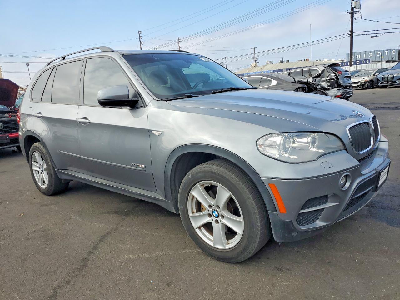 2013 BMW X5 xDrive35I - Image 4