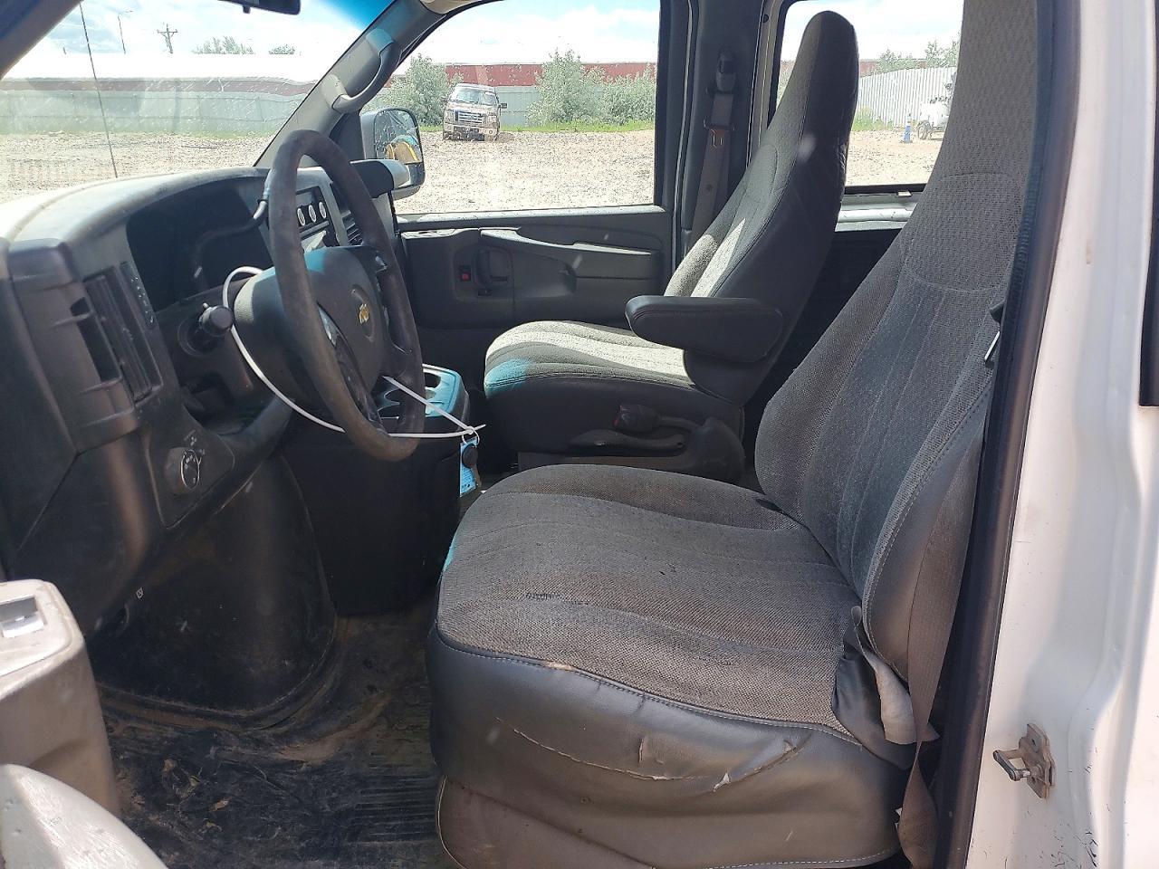 2014 Chevrolet Express G1 - Delivery Van - Image 7