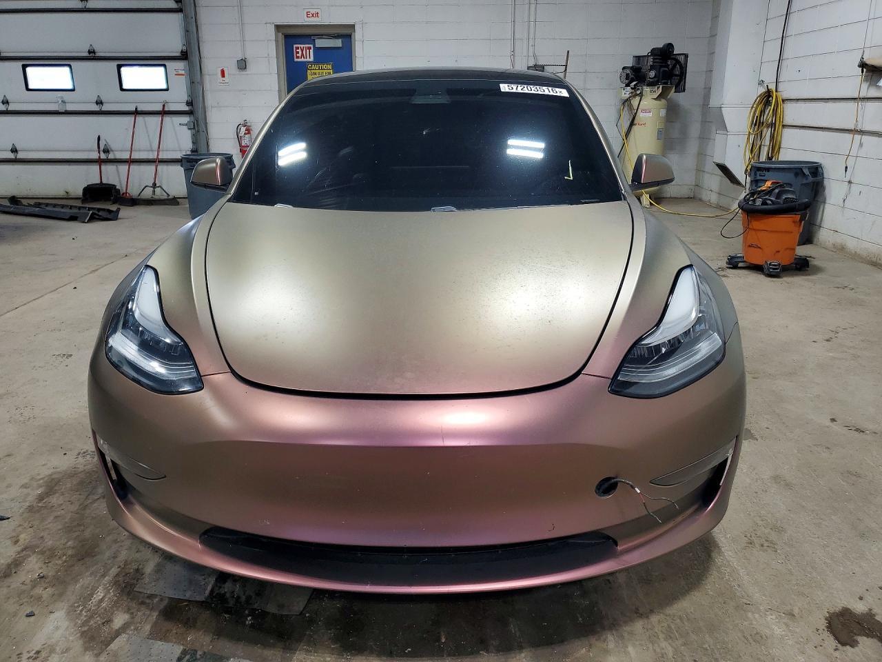 2021 Tesla Model 3 - Фото 5