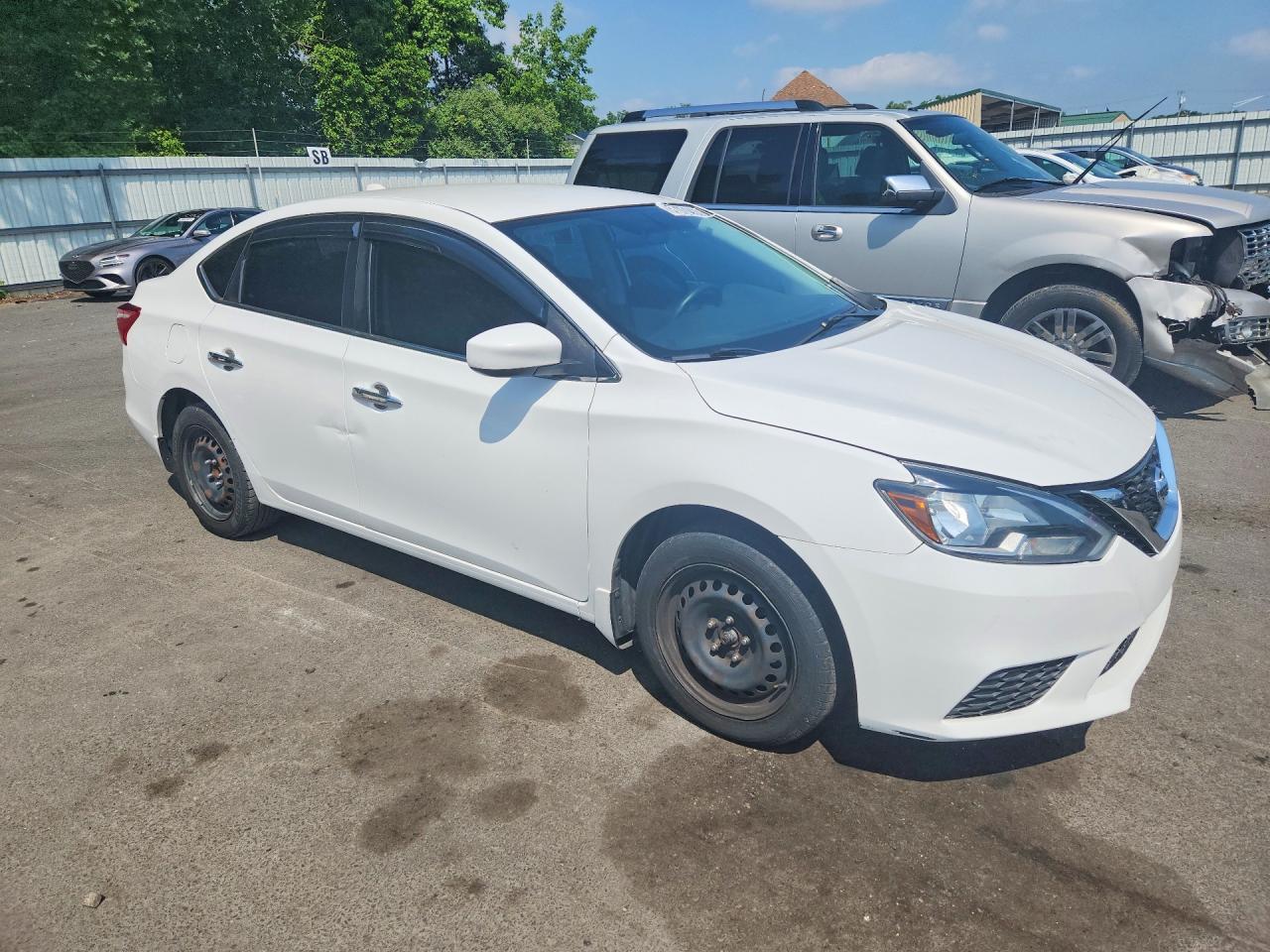 2017 Nissan Sentra S - Фото 4