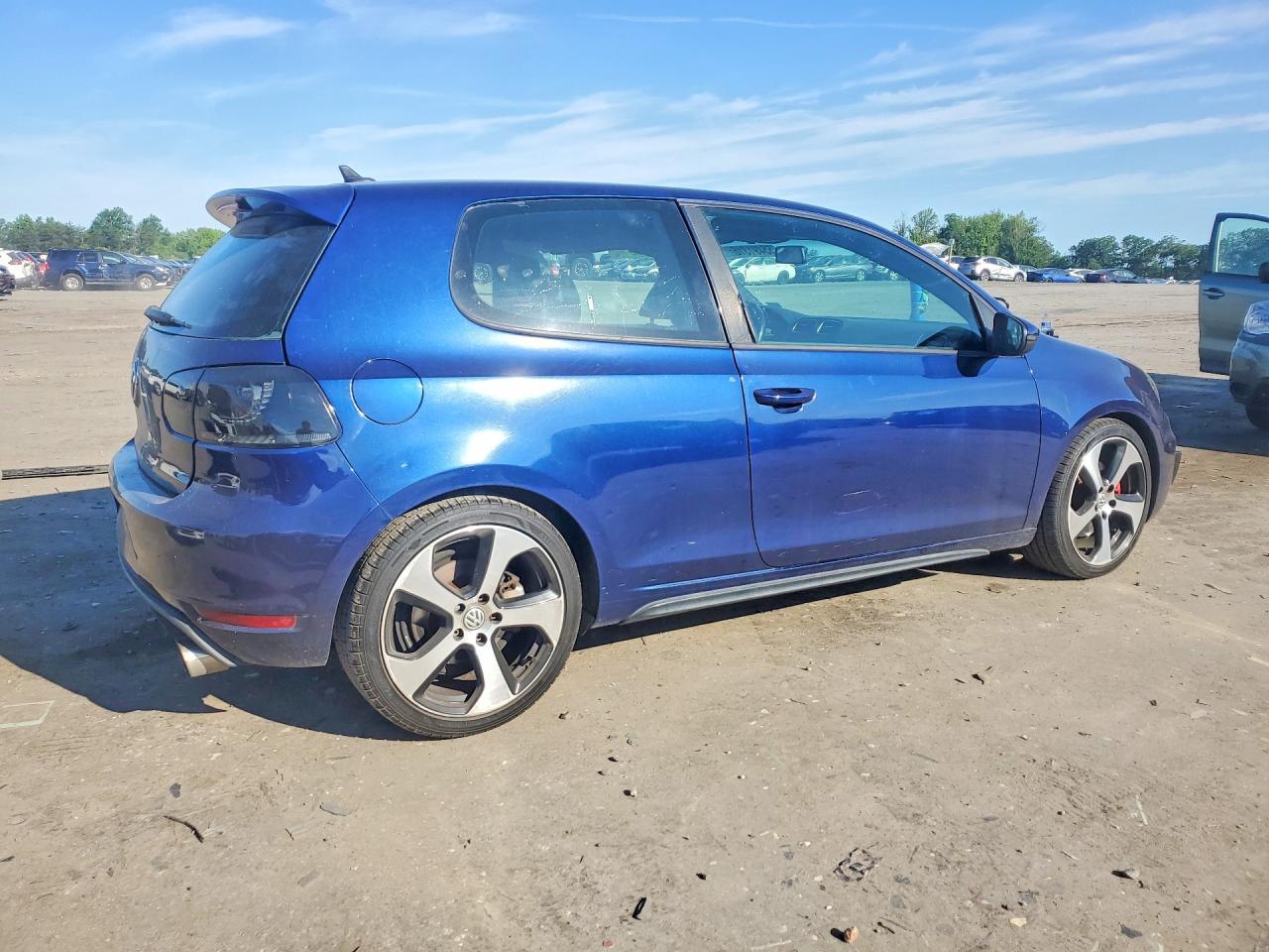 2010 Volkswagen Gti - Фото 3