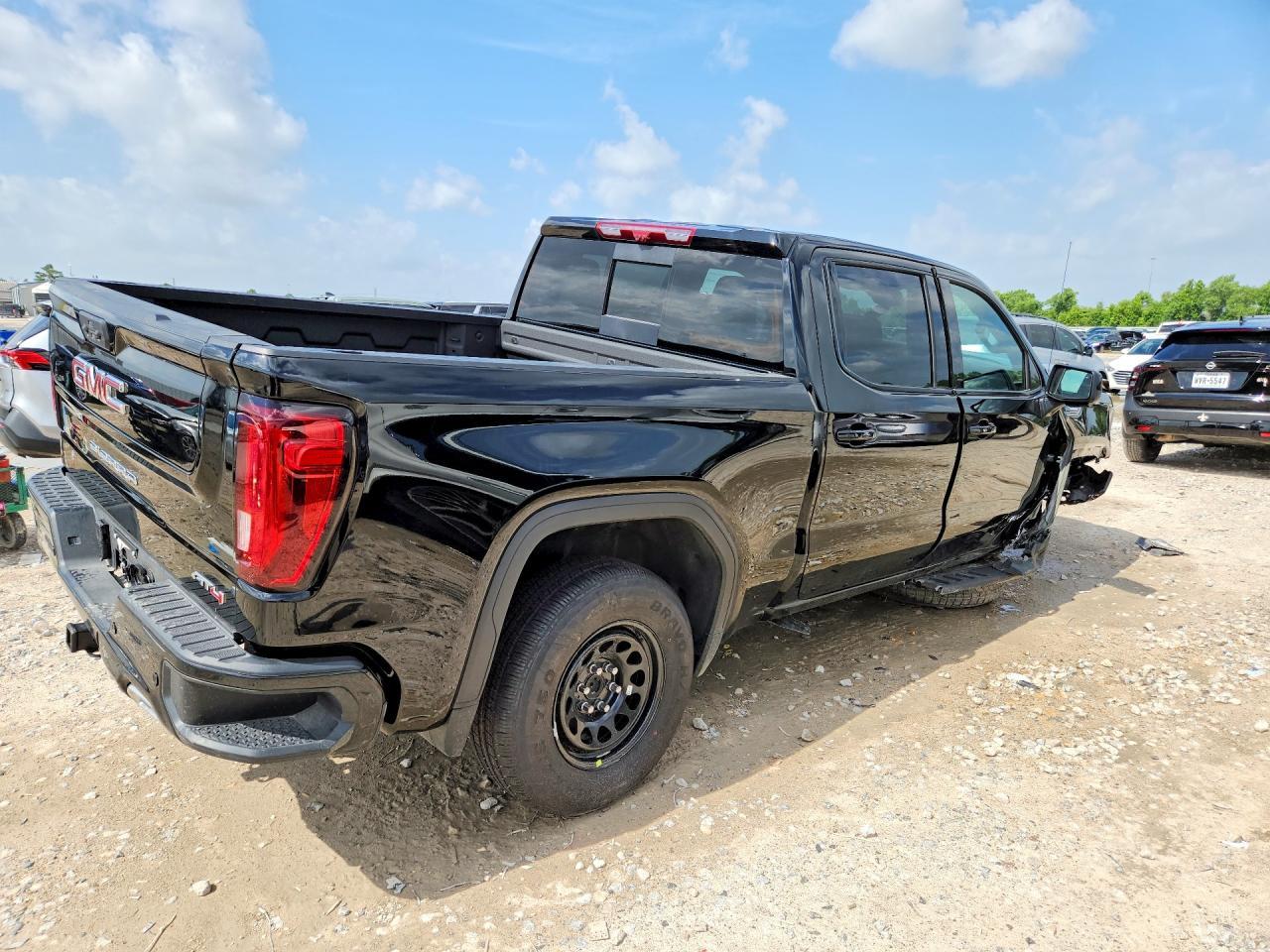 2026 GMC Sierra 15 - Фото 3