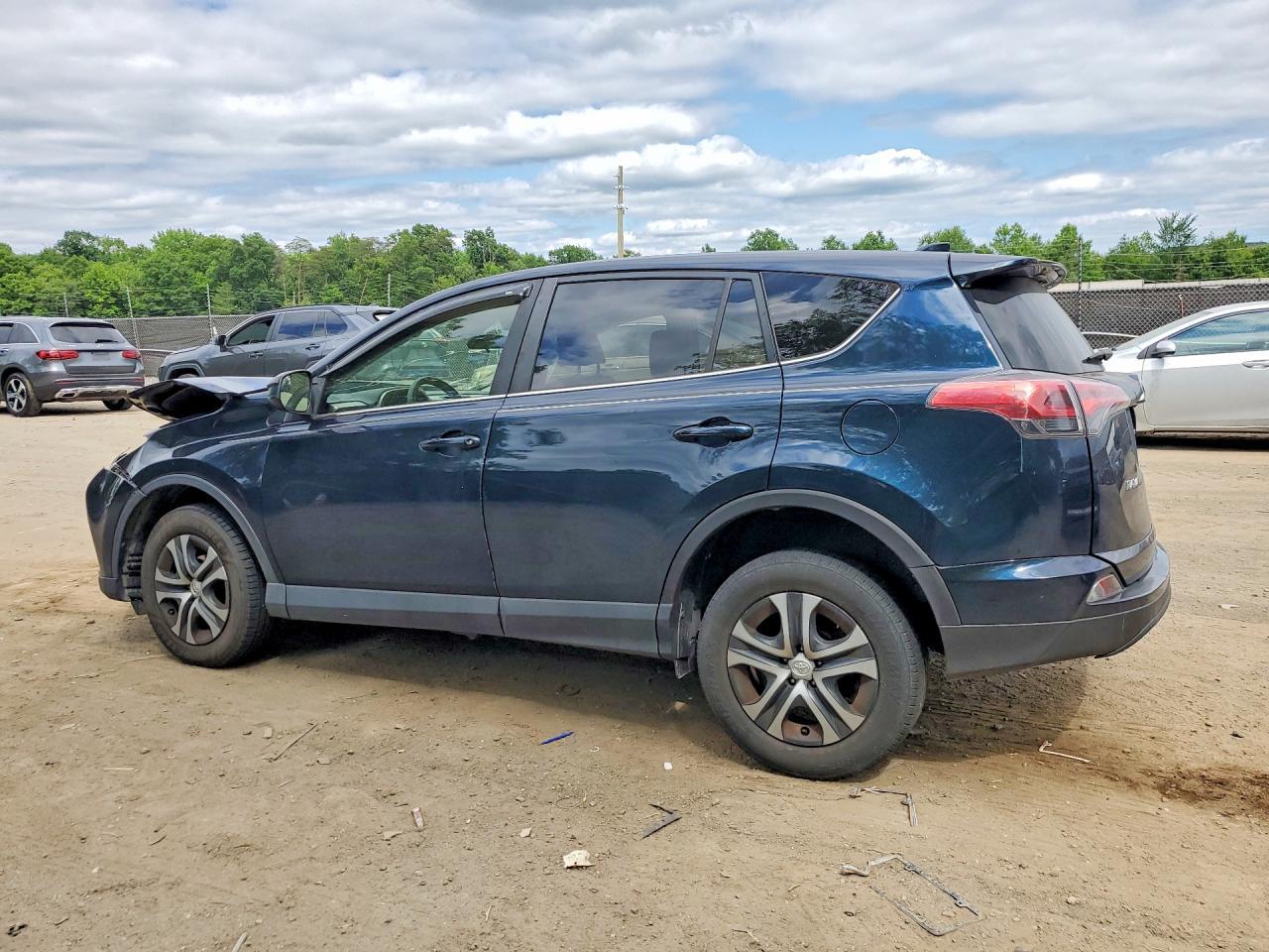 2018 Toyota Rav4 Le - Image 2