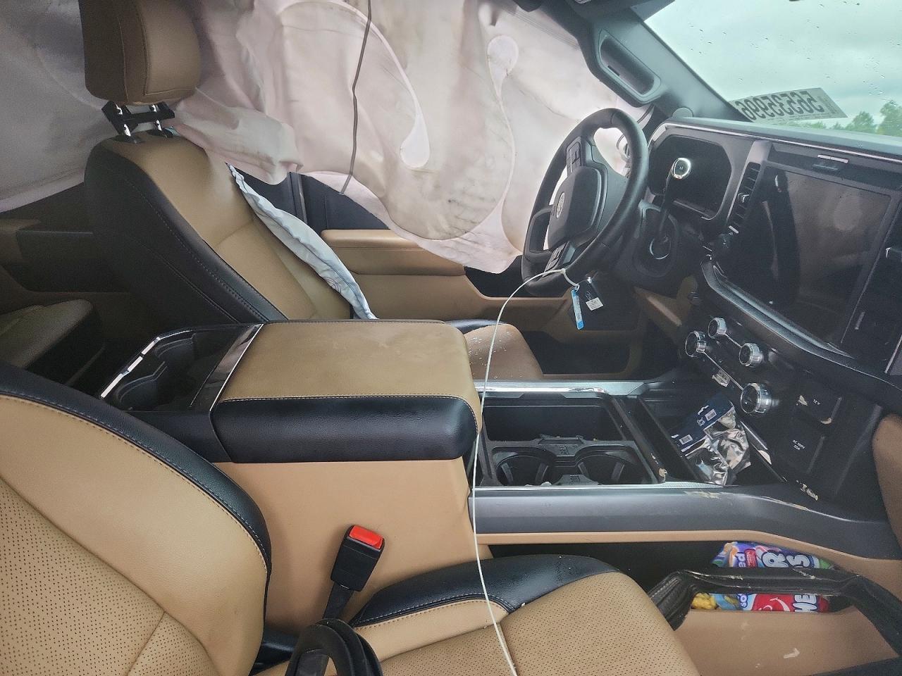 2025 Ford F250 Super Duty - Фото 7
