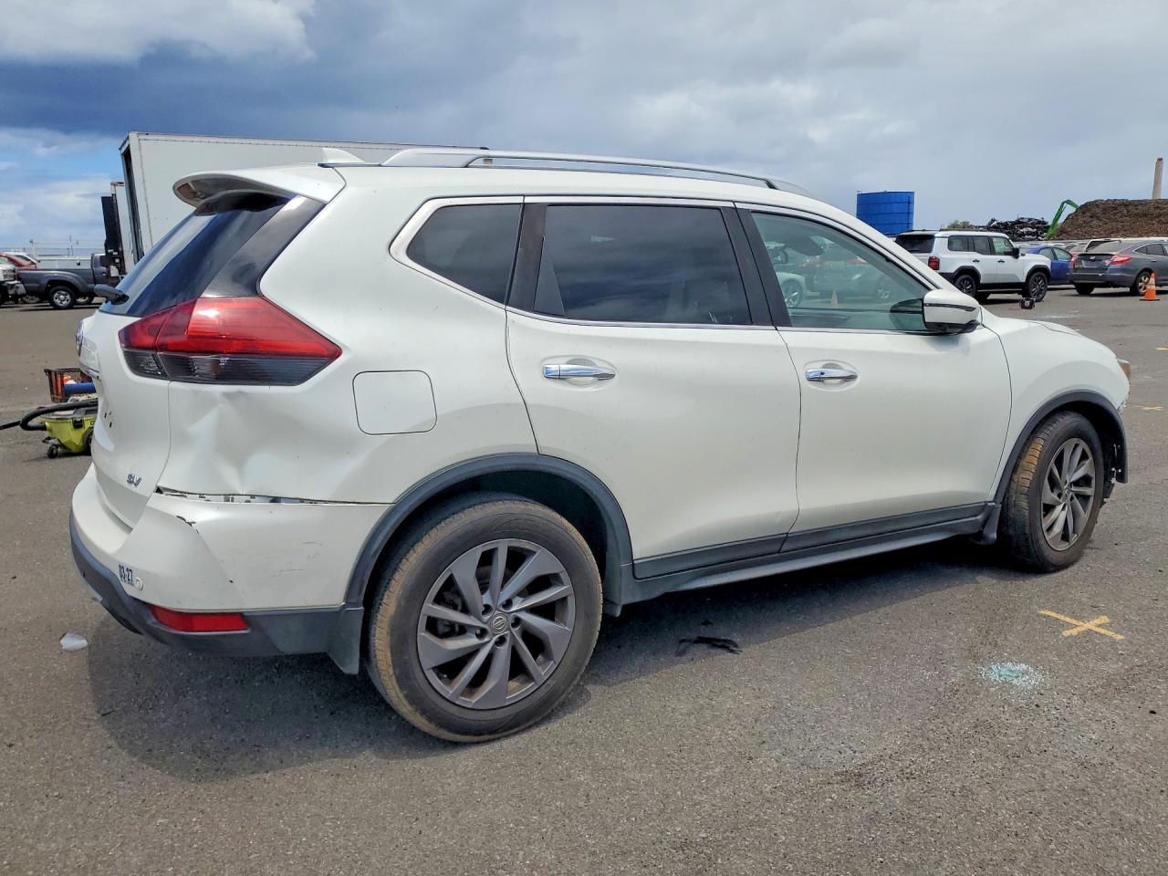 2020 Nissan Rogue - Image 3