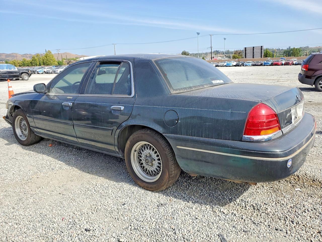 1998 Ford Crown Victoria Lx - Фото 2