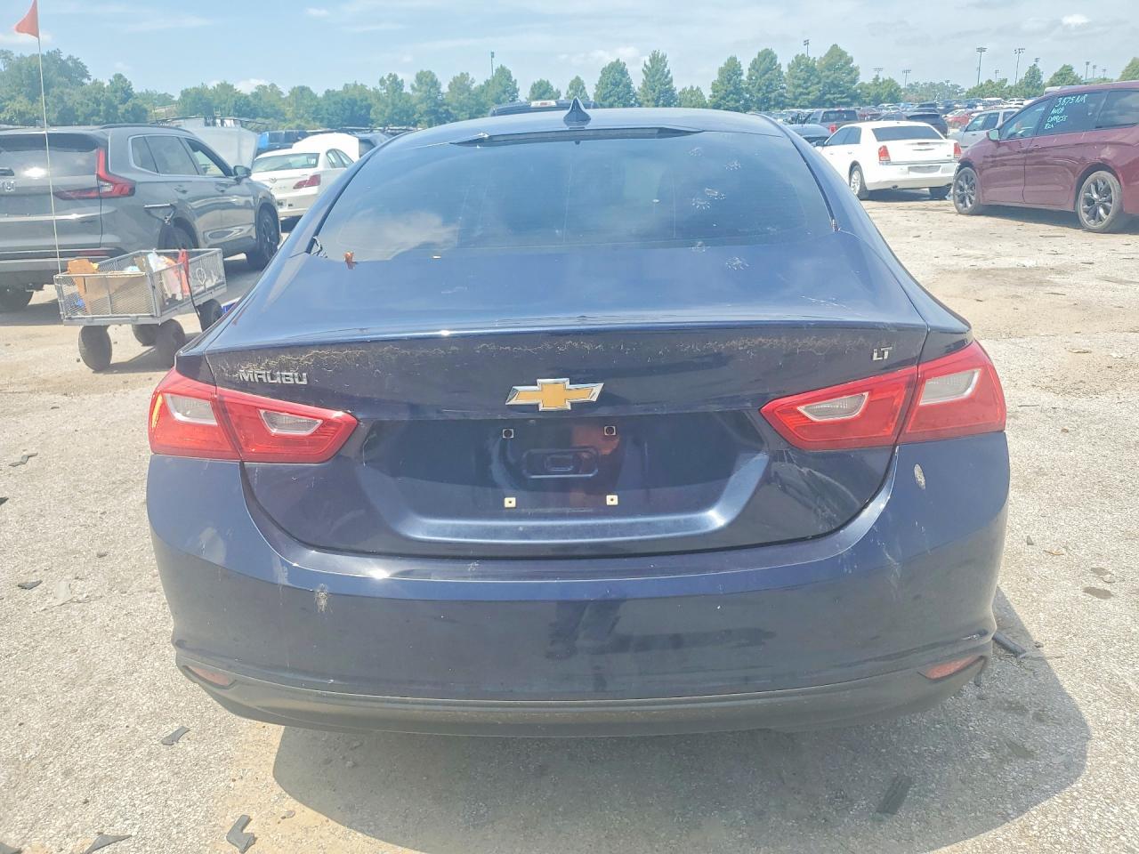 2016 Chevrolet Malibu - Фото 6
