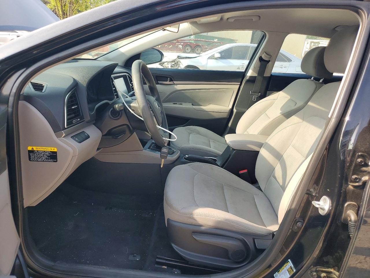 2017 Hyundai Elantra Se - Image 7