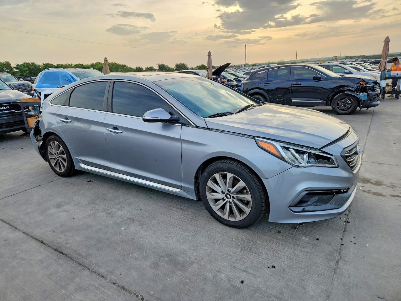 2017 Hyundai Sonata Sport - Image 4
