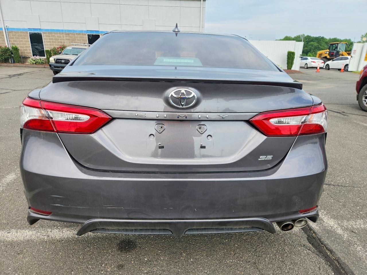 2019 Toyota Camry Se - Image 6