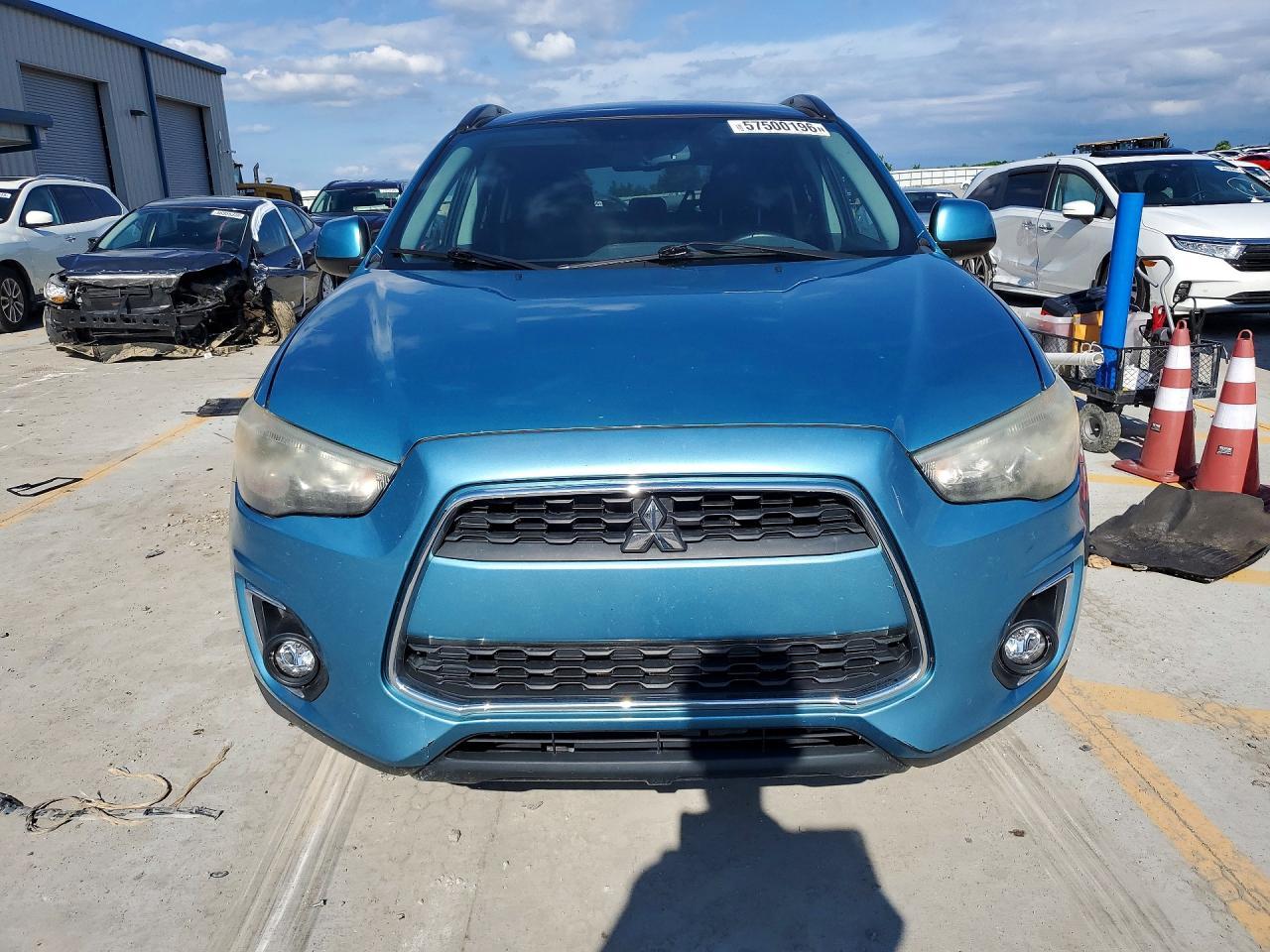 2013 Mitsubishi Outlander Sport Se - Image 5