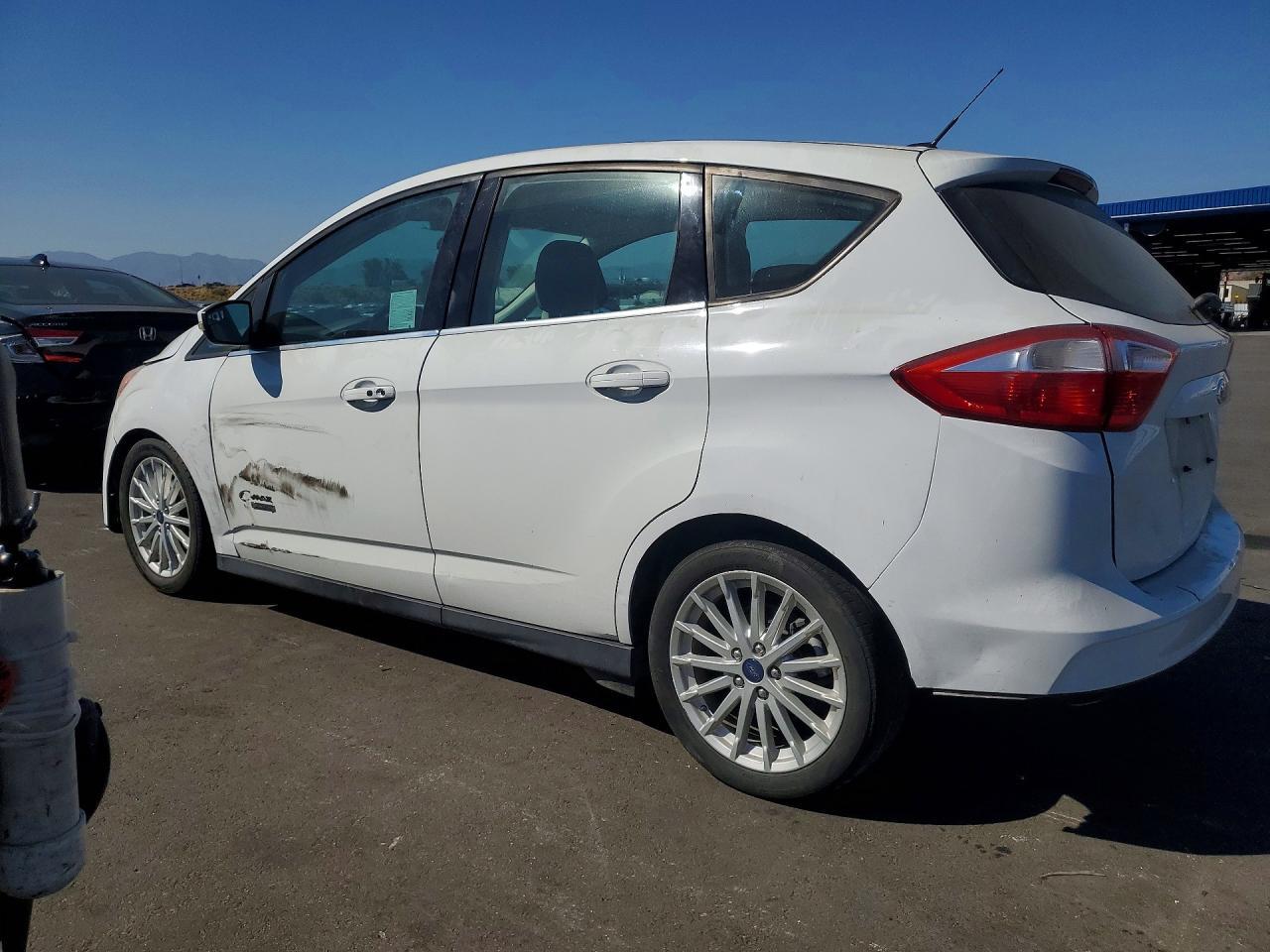 2016 Ford C-Max Se - Фото 2