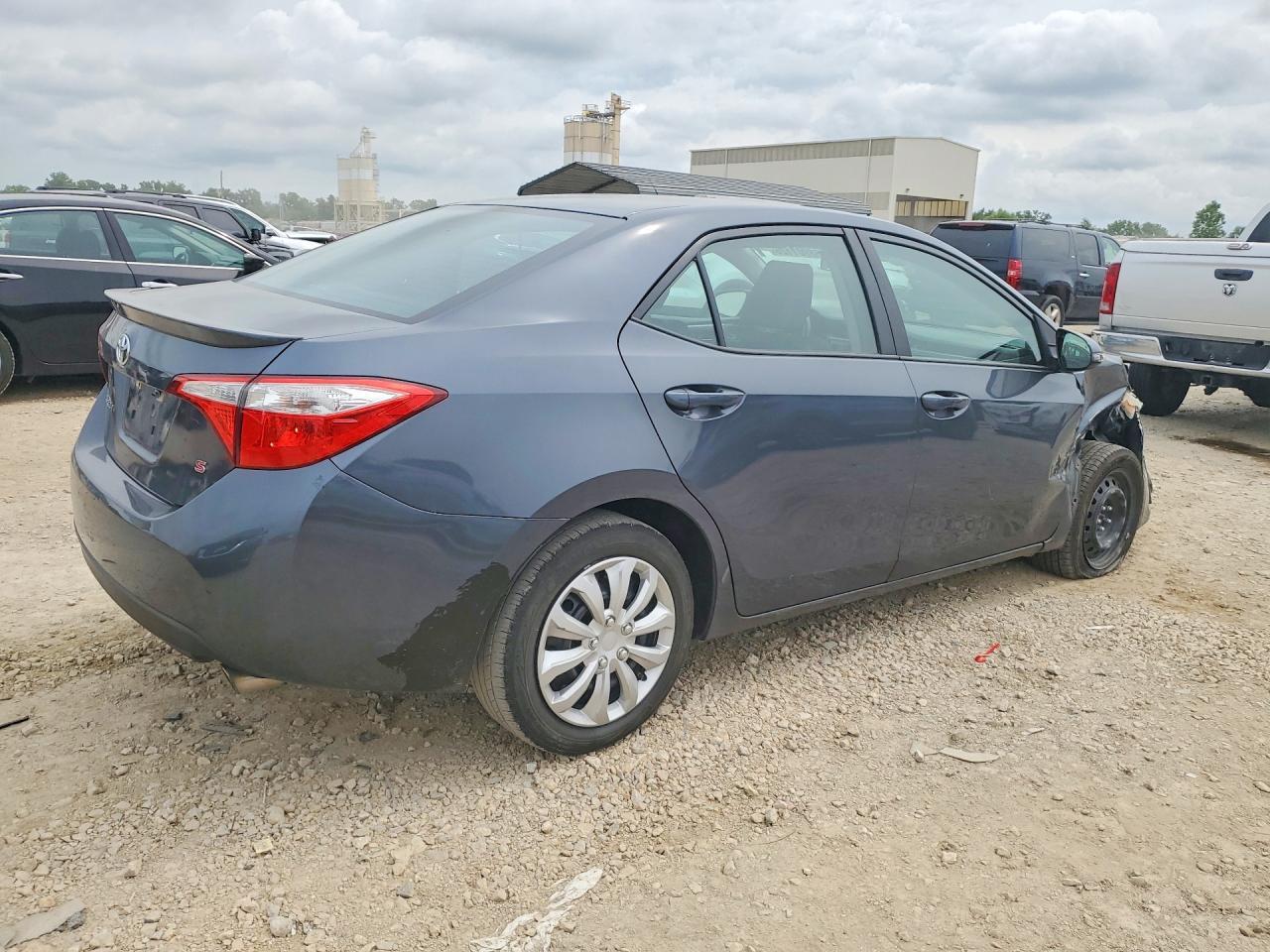 2016 Toyota Corolla S - Фото 3