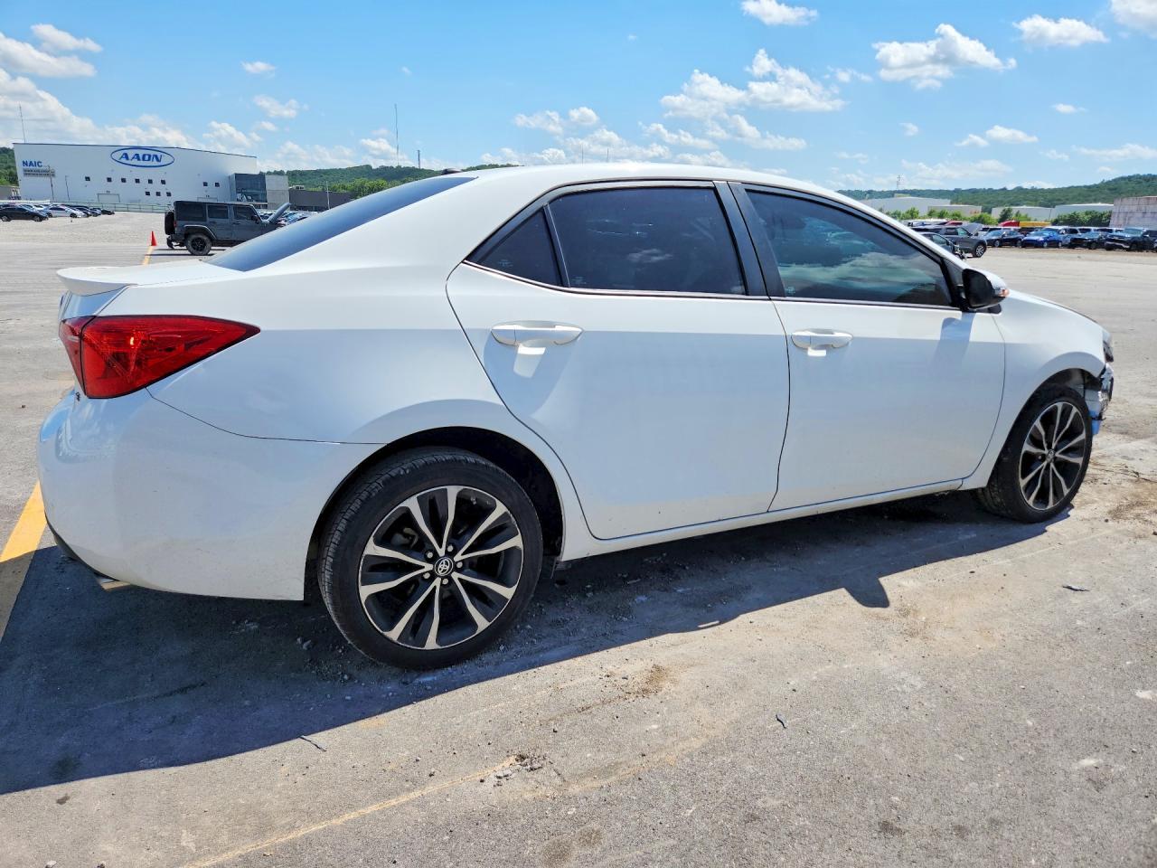 2017 Toyota Corolla Se - Image 3