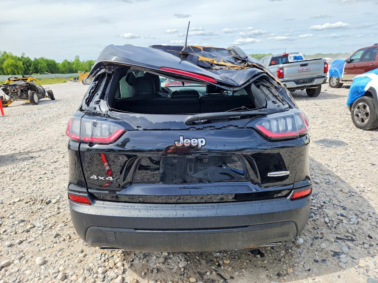 2022 Jeep Cherokee Latitude Lux - Image 6