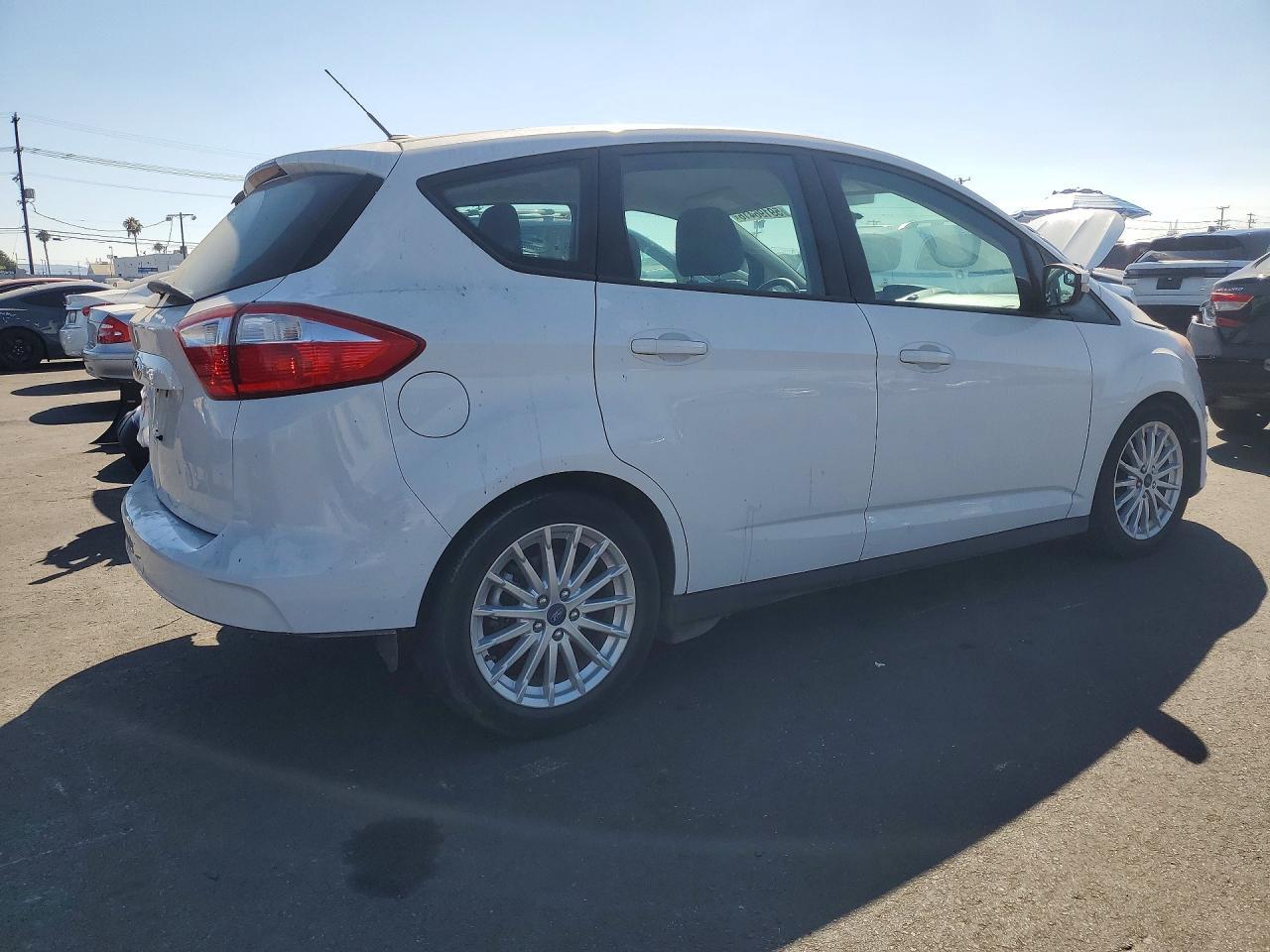 2016 Ford C-Max Se - Фото 3