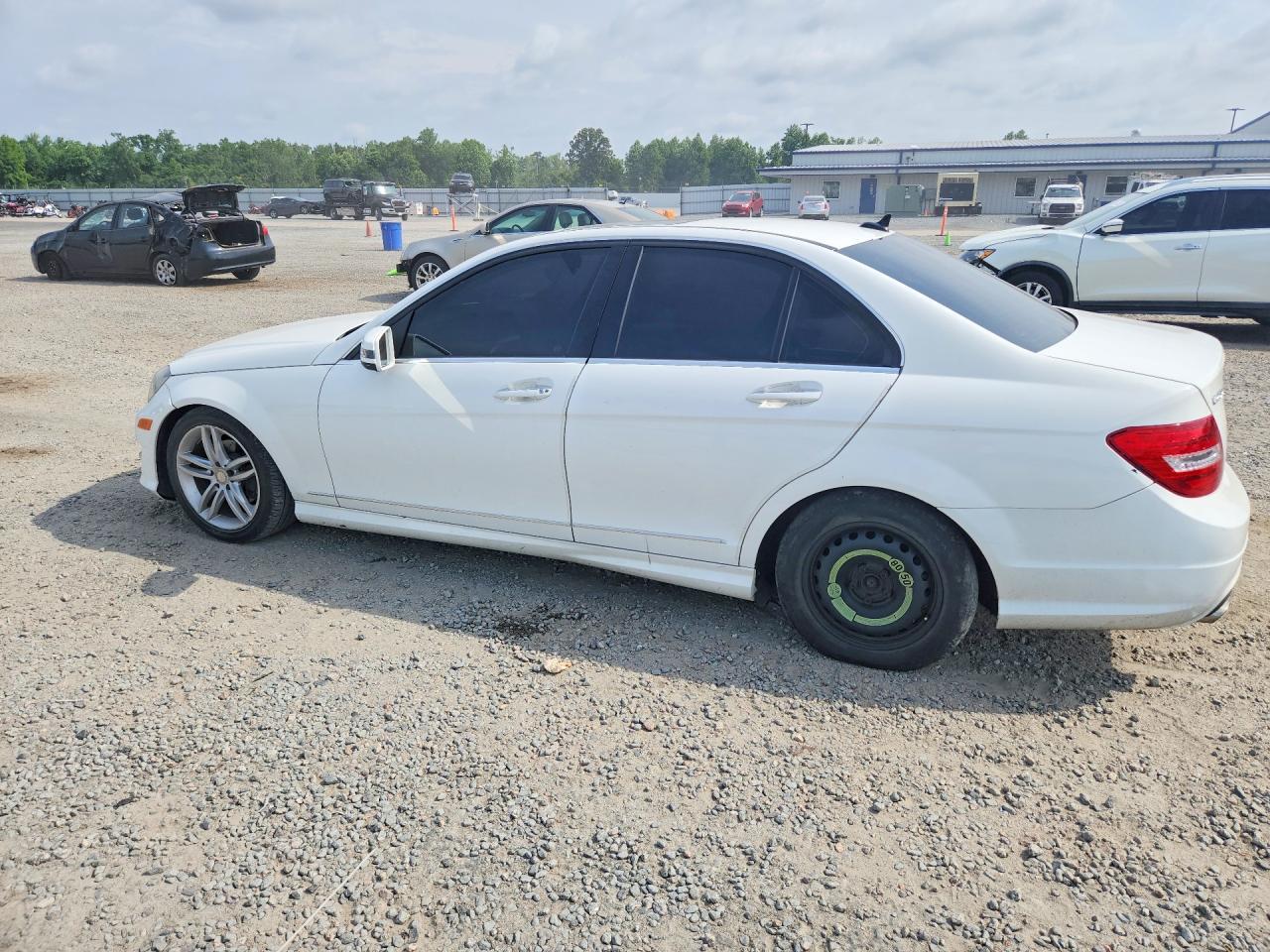 2013 Mercedes-Benz C 250 - Image 2