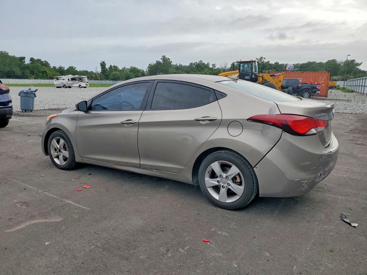 2013 Hyundai Elantra Gls - Image 2