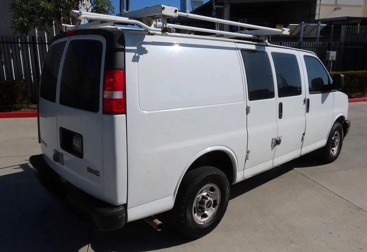 2020 GMC Savana G2500 - Фото 3