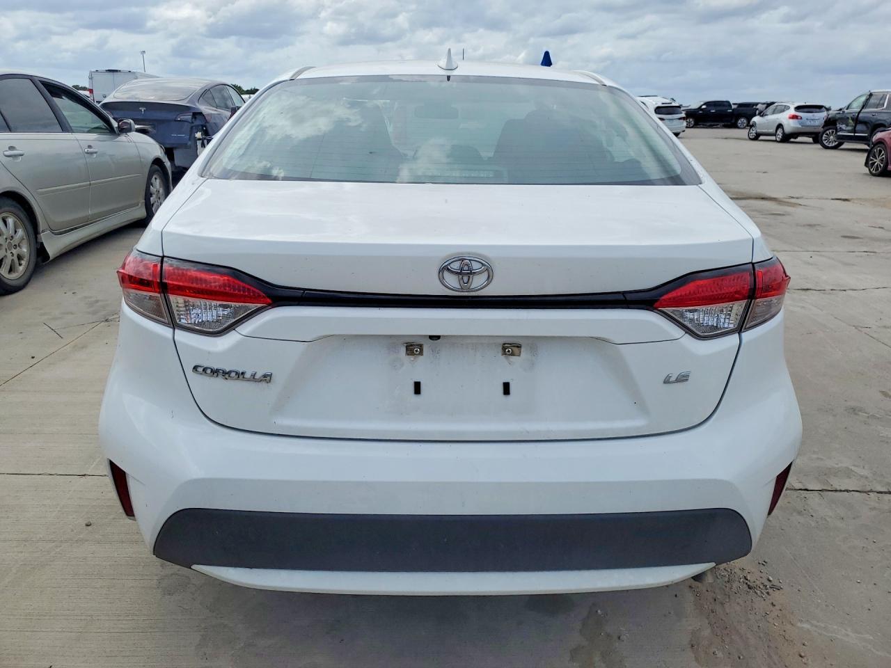 2021 Toyota Corolla Le - Image 6