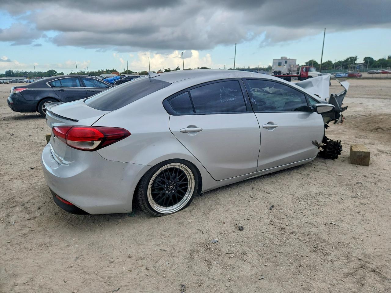 2017 Kia Forte Lx - Image 3