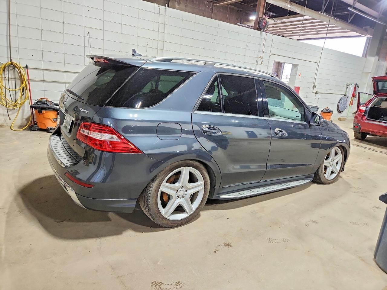 2014 Mercedes-Benz Ml 550 4Matic - Image 3