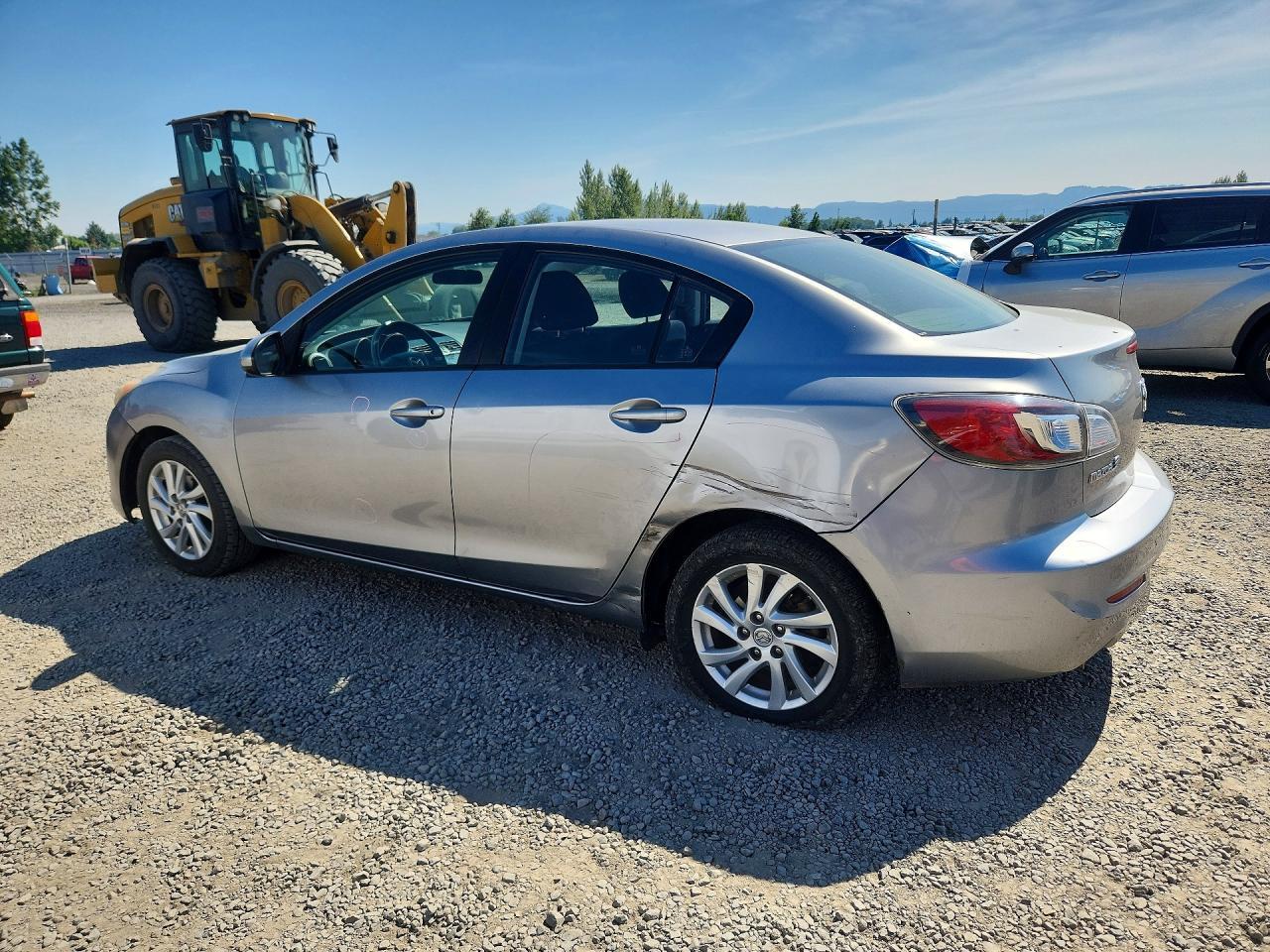 2012 Mazda 3 I - Image 2