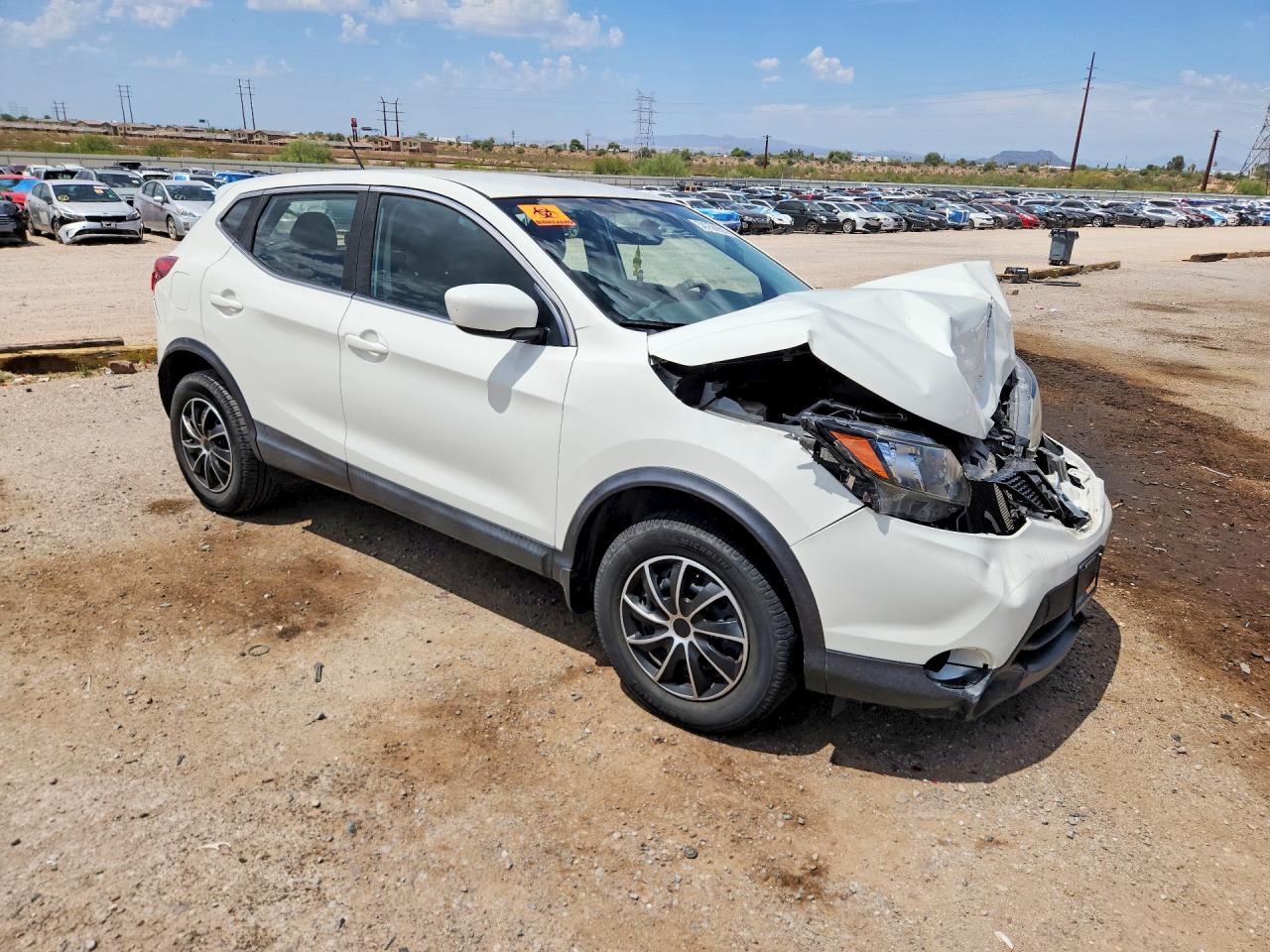 2019 Nissan Rogue Sport S - Фото 4