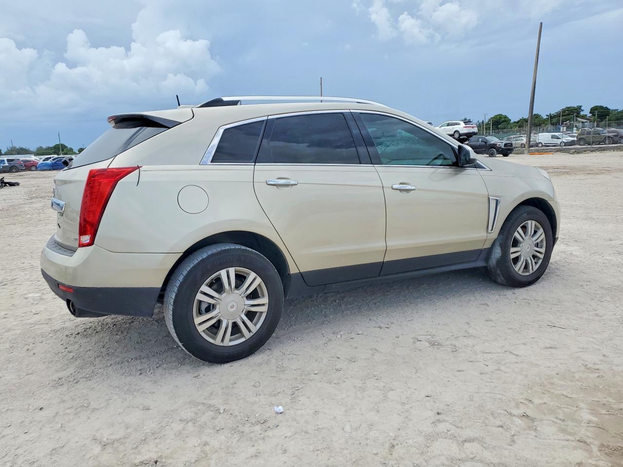 2015 Cadillac Srx Luxury Collection - Image 3