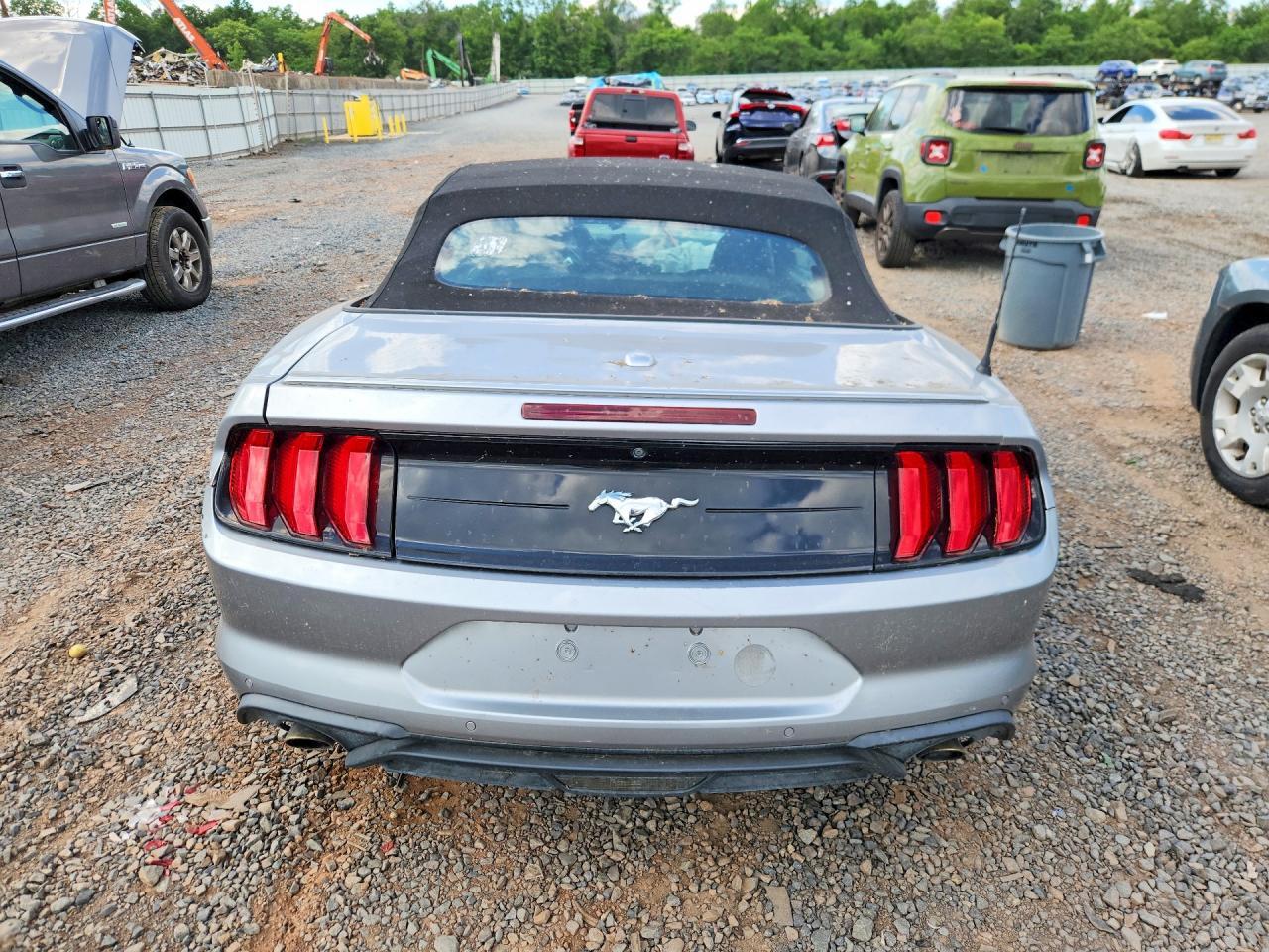2020 Ford Mustang - Image 6