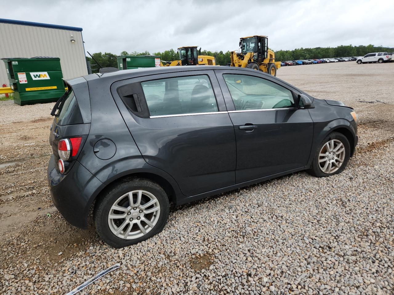 2016 Chevrolet Sonic Lt - Image 3