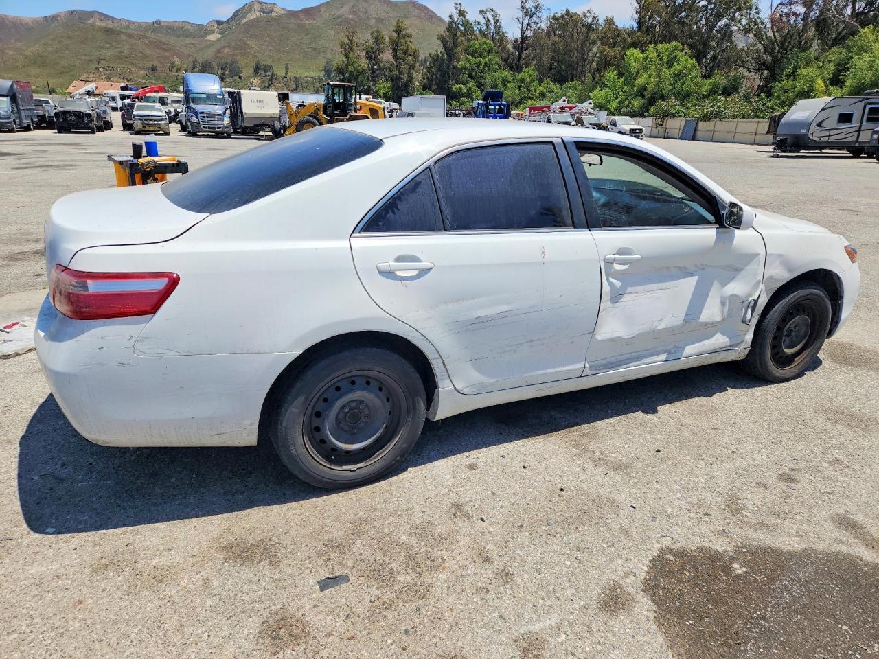 2007 Toyota Camry Le - Фото 3