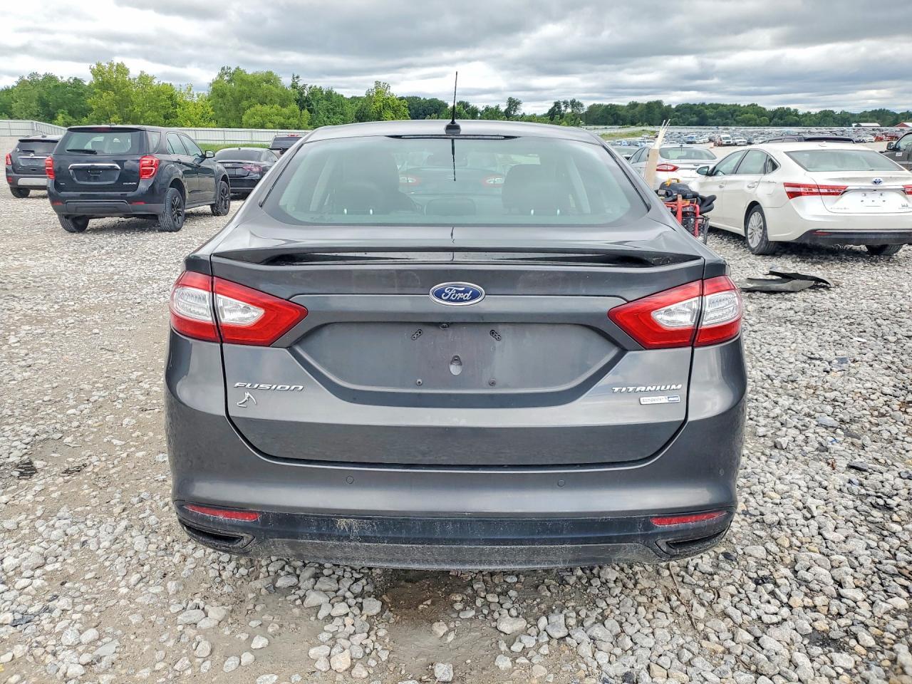 2015 Ford Fusion Titanium - Image 6
