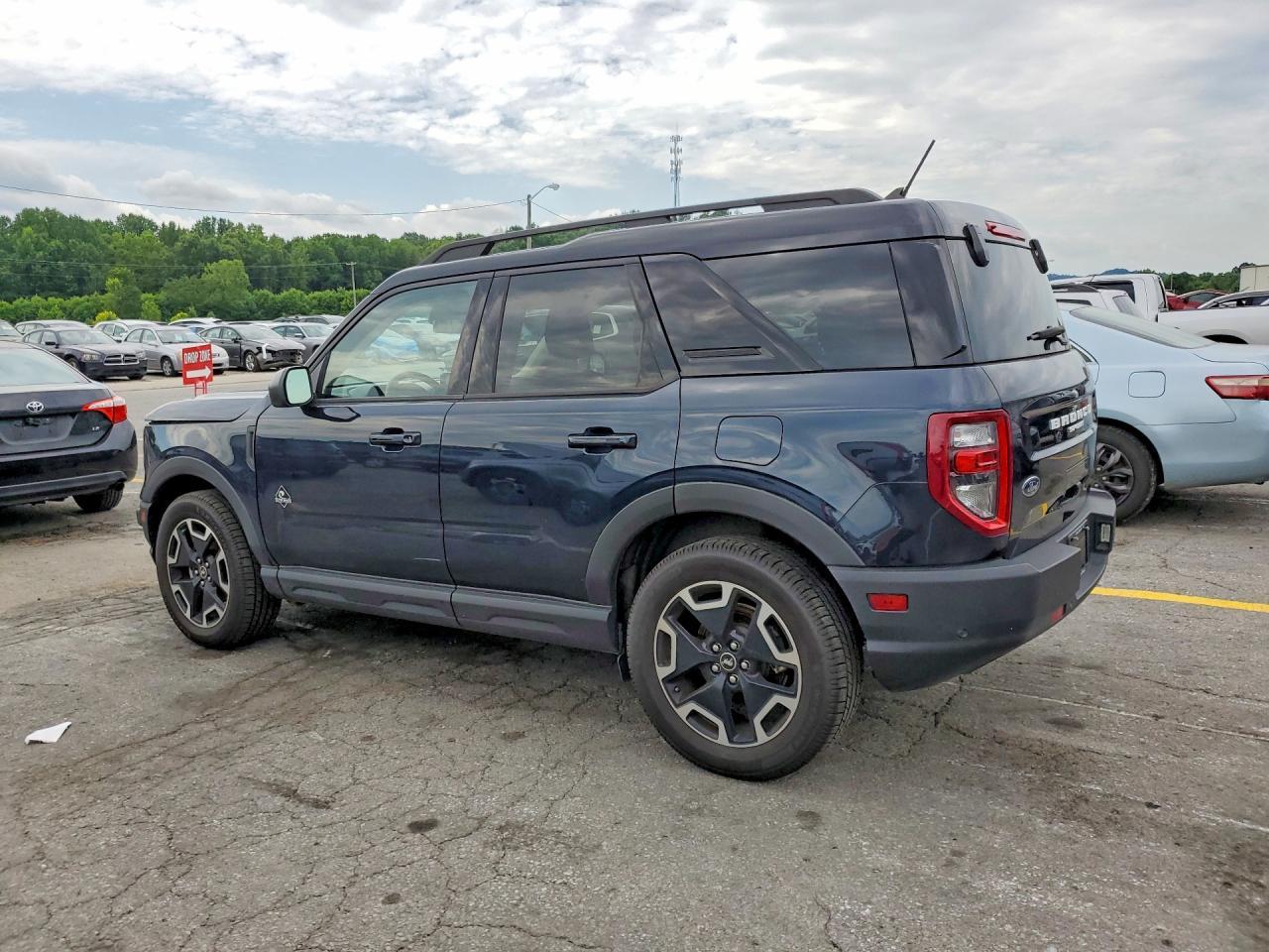 2021 Ford Bronco Sport Outer Banks - Image 2