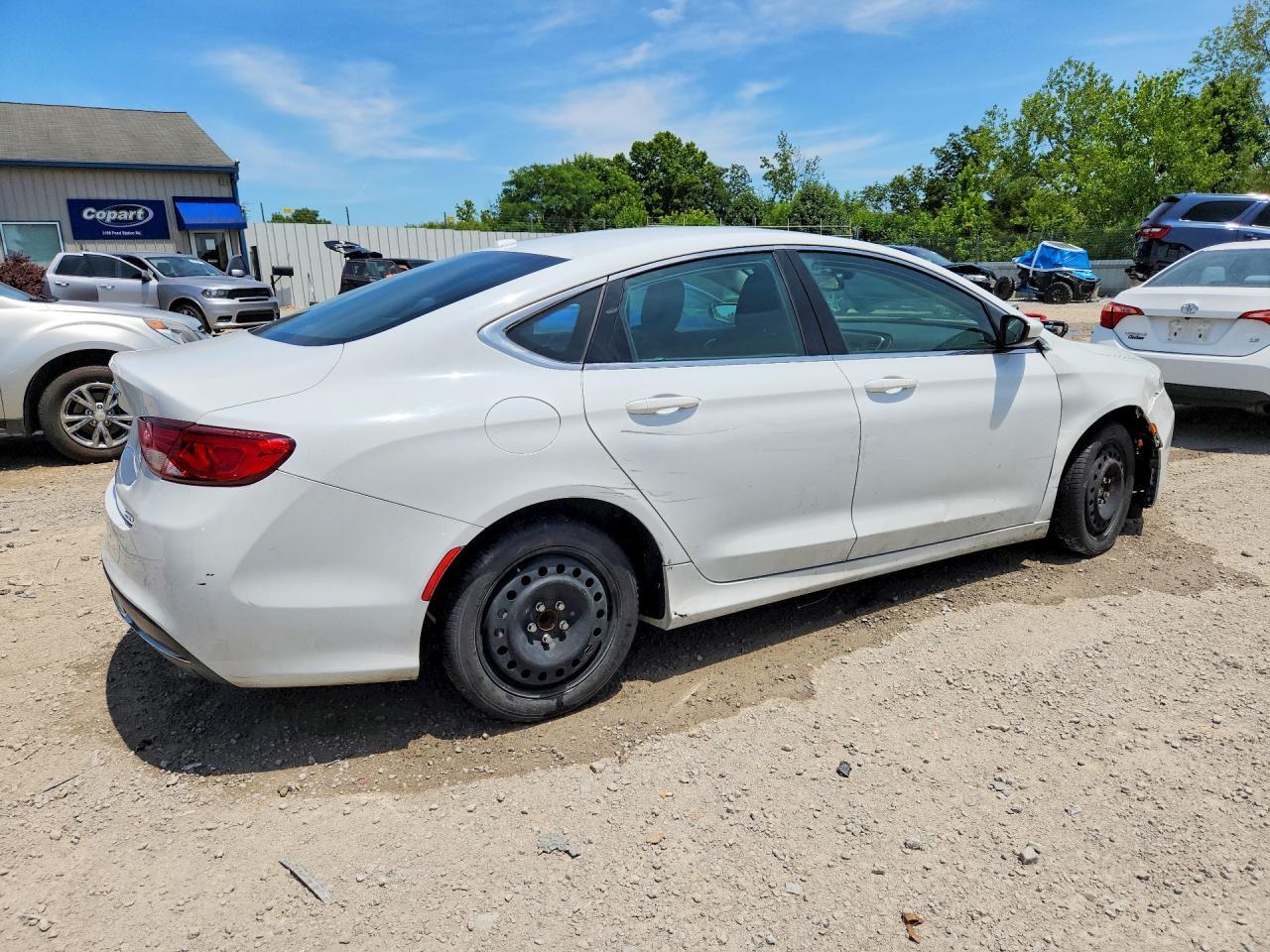 2016 Chrysler 200 Limited - Image 3